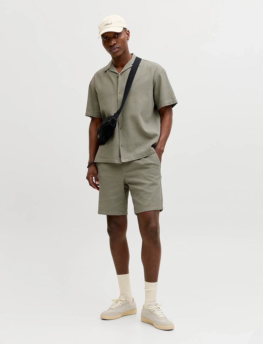 Jack & Jones - JJGLOBAL WAFFLE RESORT SHIRT SS SET MP - lühikesed vabaajapüksid - vetiver - 0