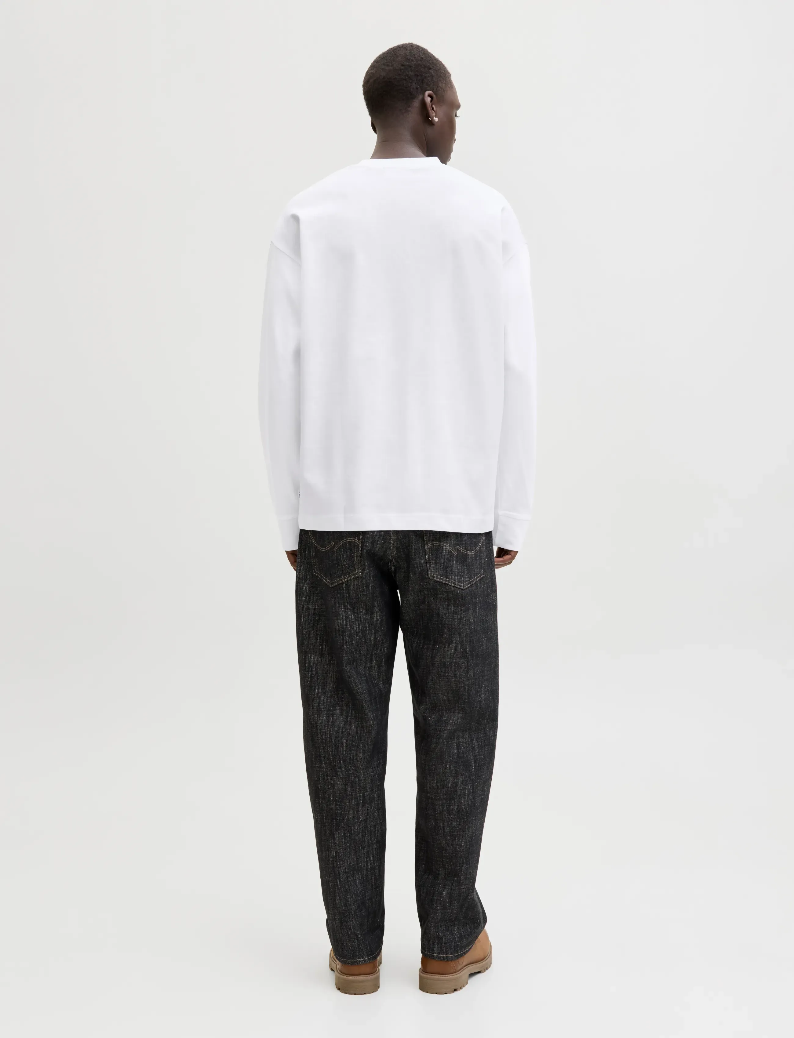 Jack & Jones - JJEBARRON TEE LS O-NECK SN - white - 2