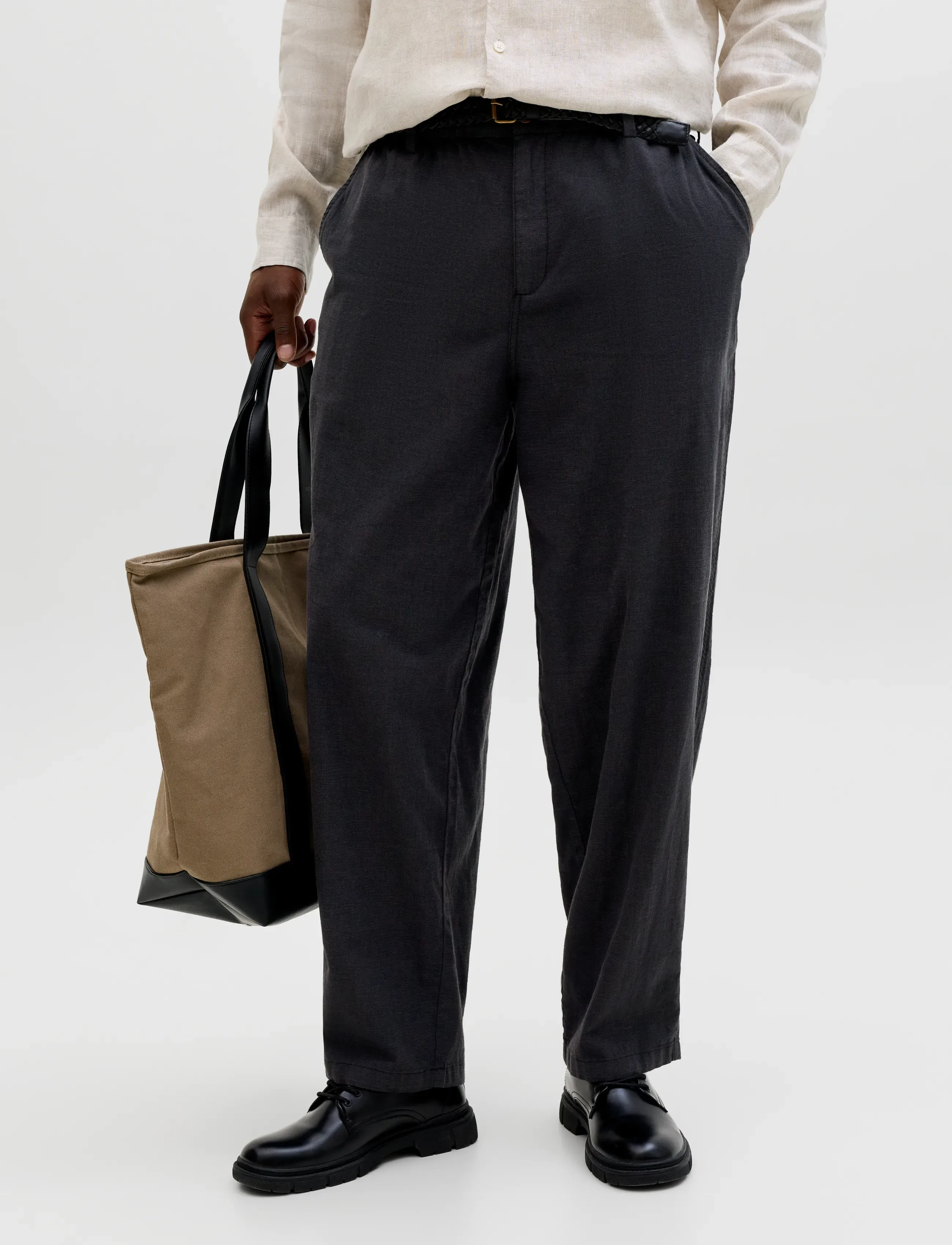 Jack & Jones JPSTEVAN BREEZE PANTS STYD SS26 - Linnebyxor - BLACK / black