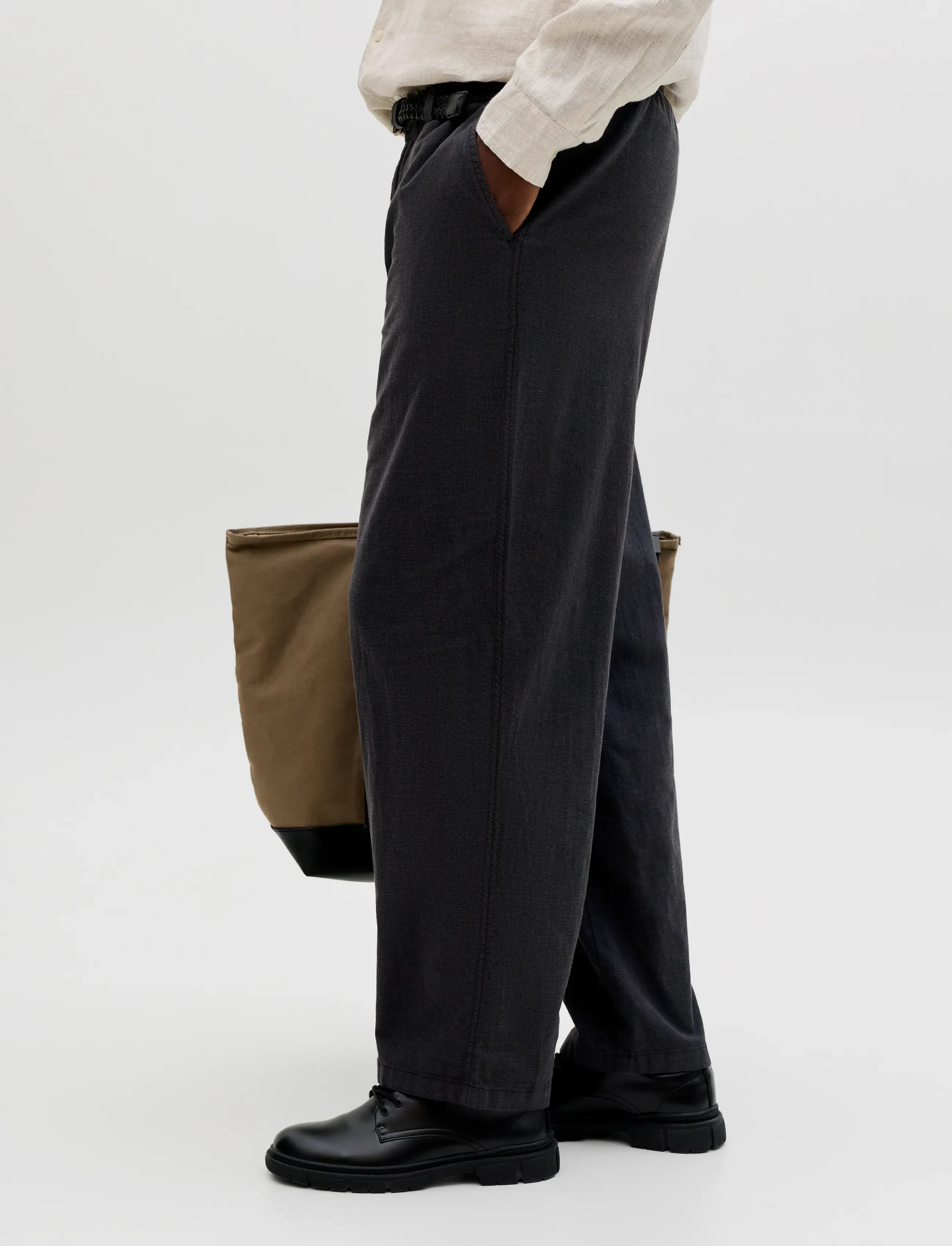 Jack & Jones - JPSTEVAN BREEZE PANTS STYD SS26 - linen trousers - black - 5