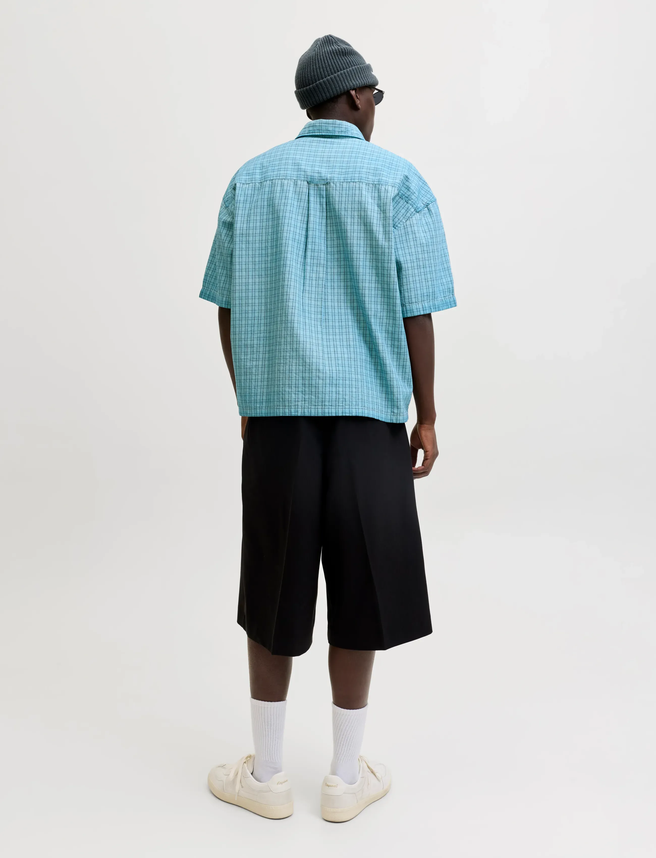 Jack & Jones - JCOOVERDYED SHIRT SS STYD SS26 - omphalodes - 3