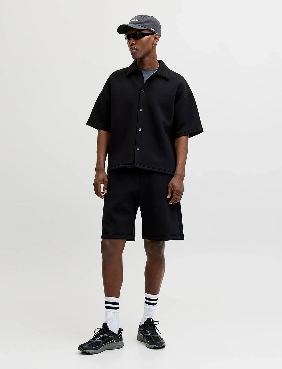 Jack & Jones - JPSTBILL SCUBA SWEAT SHORTS MID - sweat shorts - black - 4