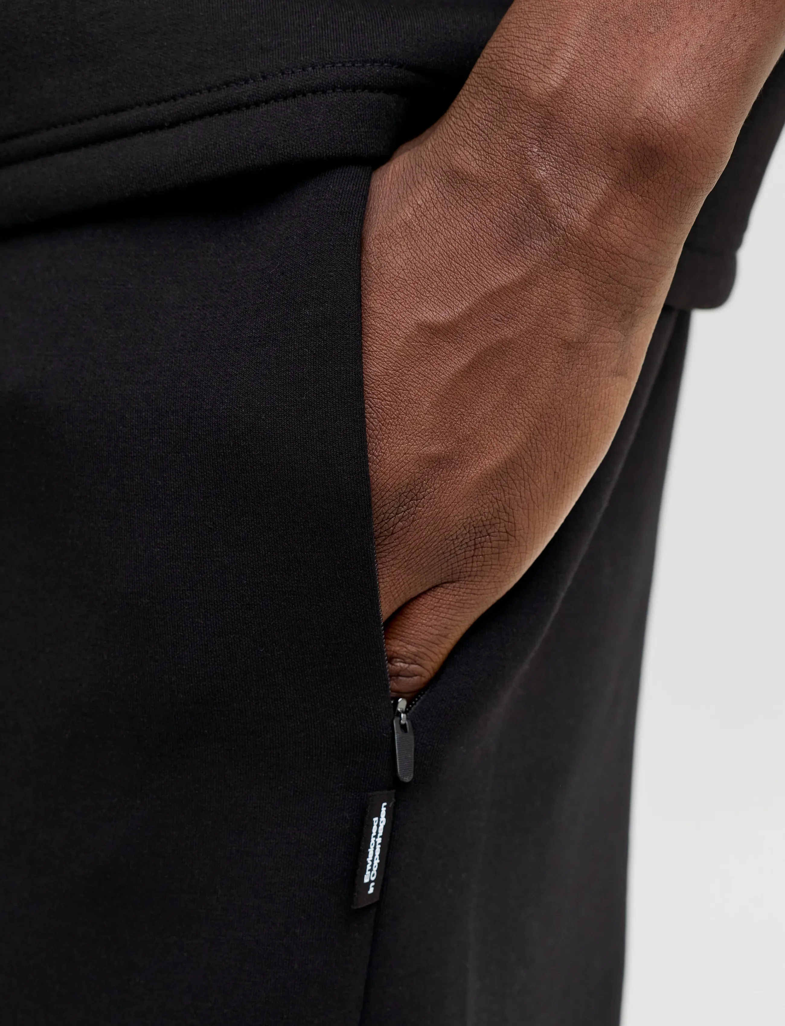 Jack & Jones JPSTBILL SCUBA SWEAT SHORTS MID - Kleidung - BLACK / black