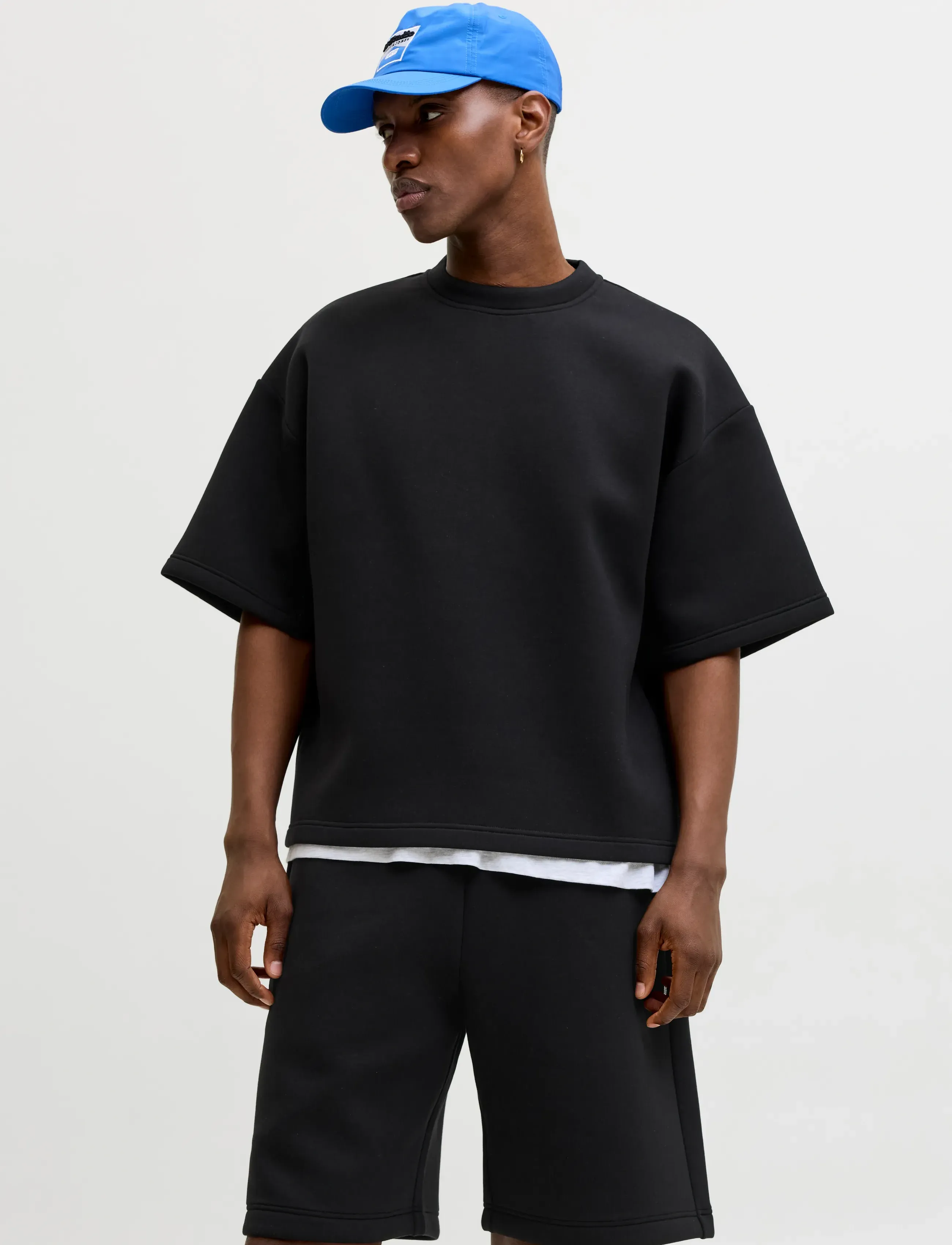 Jack & Jones JCOBIARRITZ SCUBA SWEAT SS STYD SS26 - Sweatshirts - BLACK / black