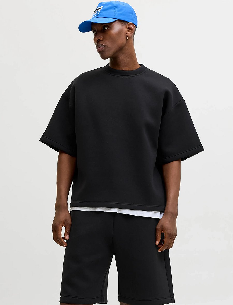 Jack & Jones - JCOBIARRITZ SCUBA SWEAT SS STYD SS26 - kollektioner - black - 0