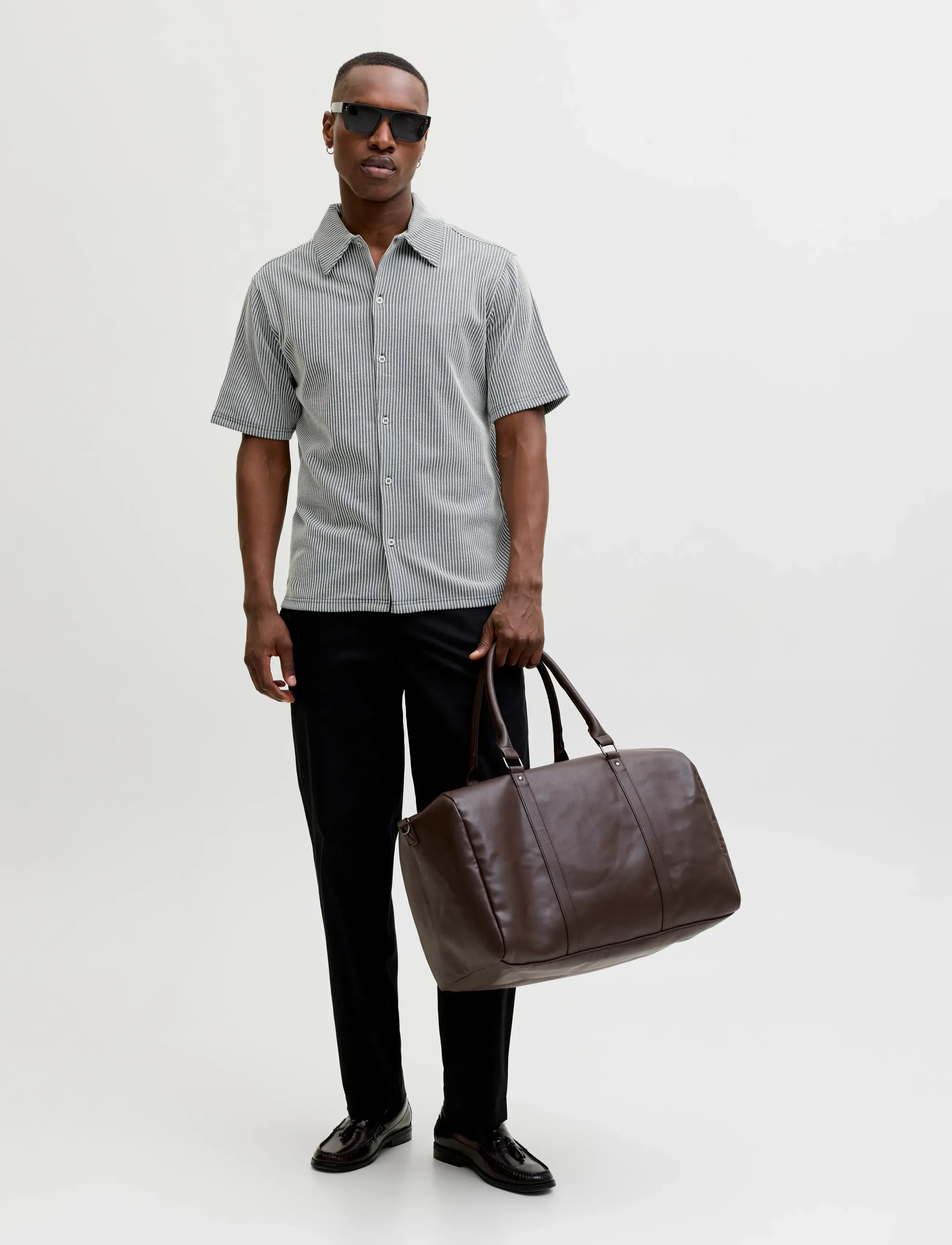 Jack & Jones - JPRBLANOAH SS SHIRT STYD SS26 - lühikeste varrukatega särgid - dark navy - 4