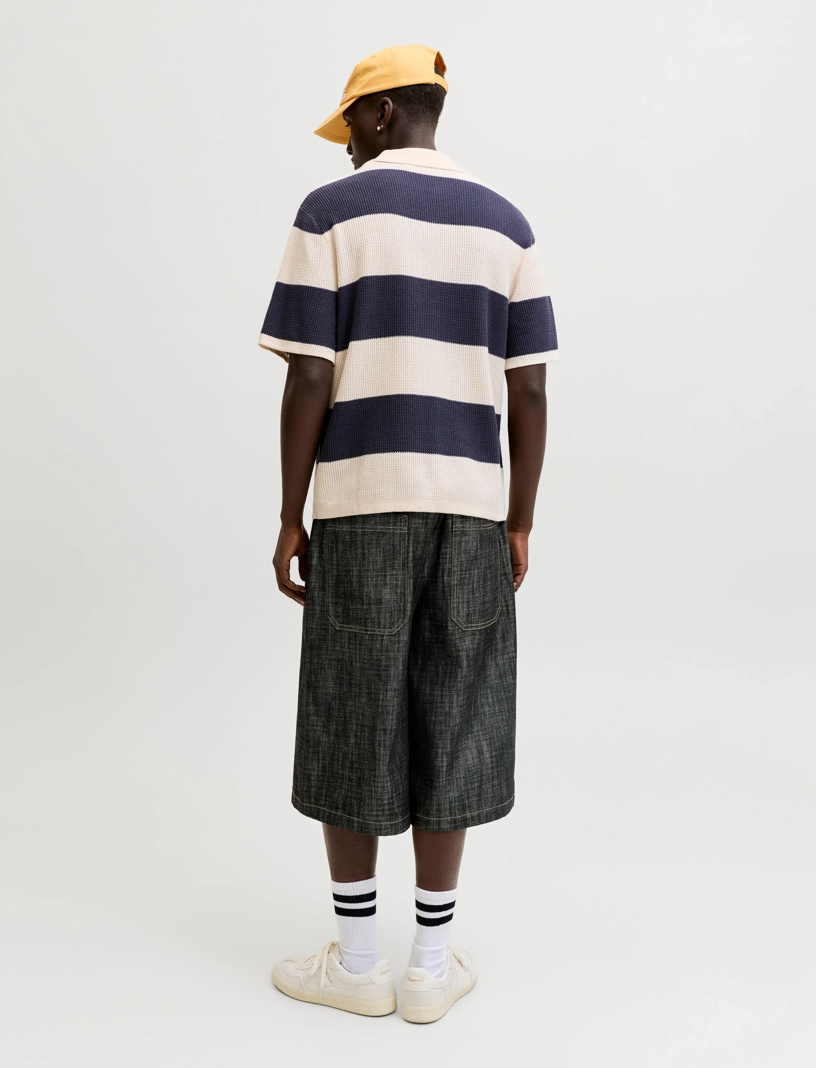 Jack & Jones - JORLIAM KNIT STRIPE SPLIT NECK STYD SS26 - prjónaðir pólóbolir - odyssey gray - 3