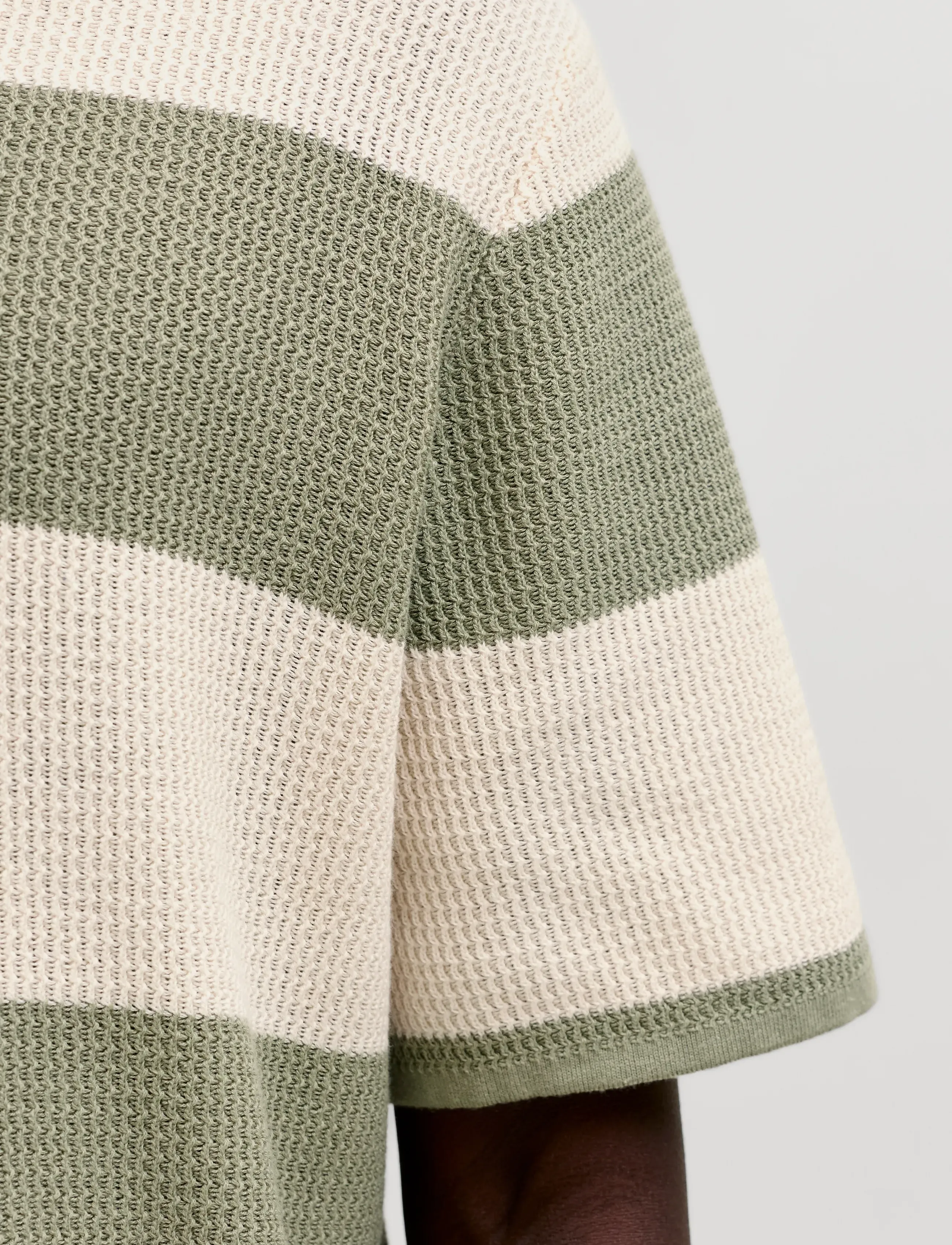 JACK & JONES Jorliam Knit Stripe Split Neck Styd Ss26 pikéer herr – bild 6