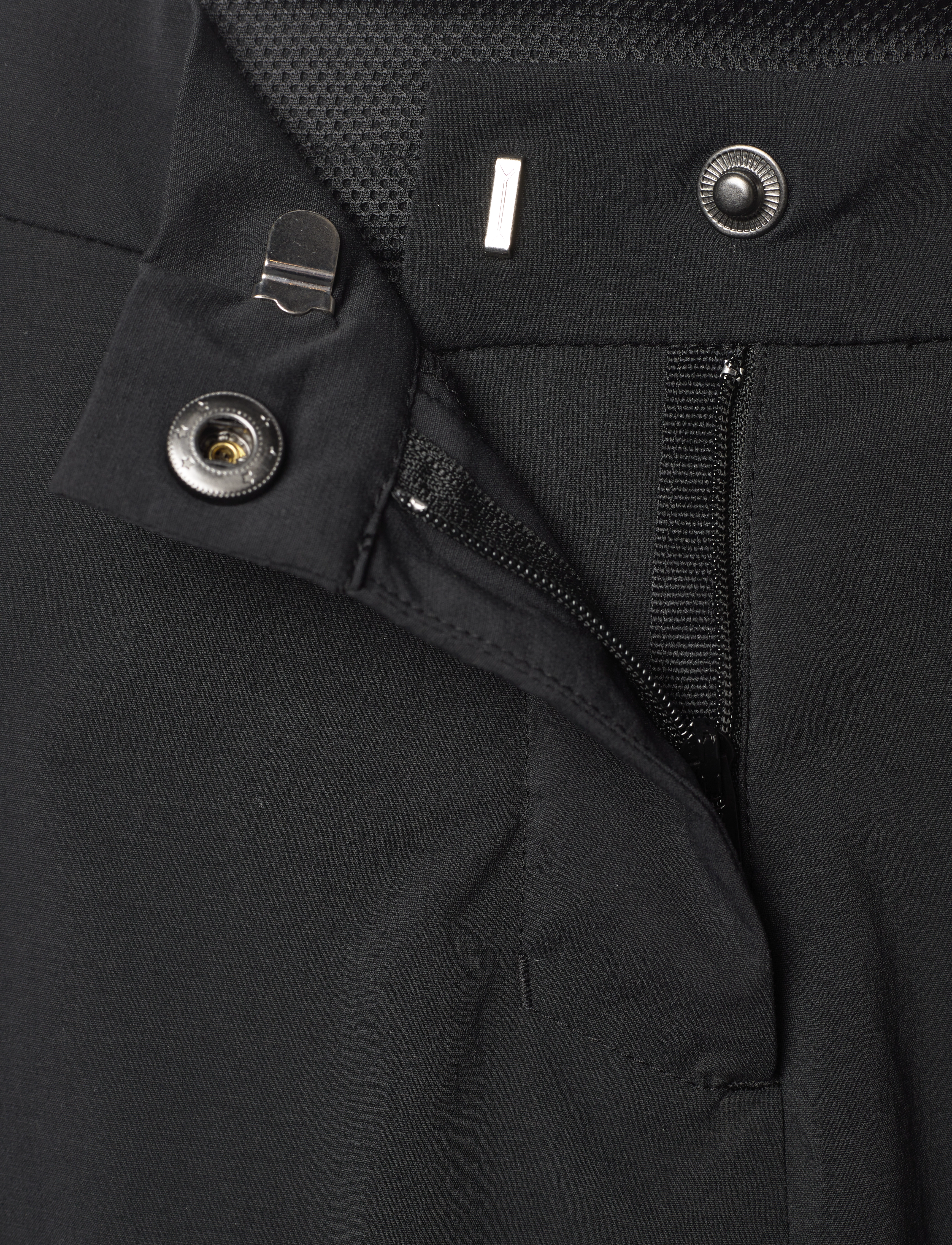 Jack Wolfskin - ACTIVATE LIGHT 3/4 PANTS - black - 5