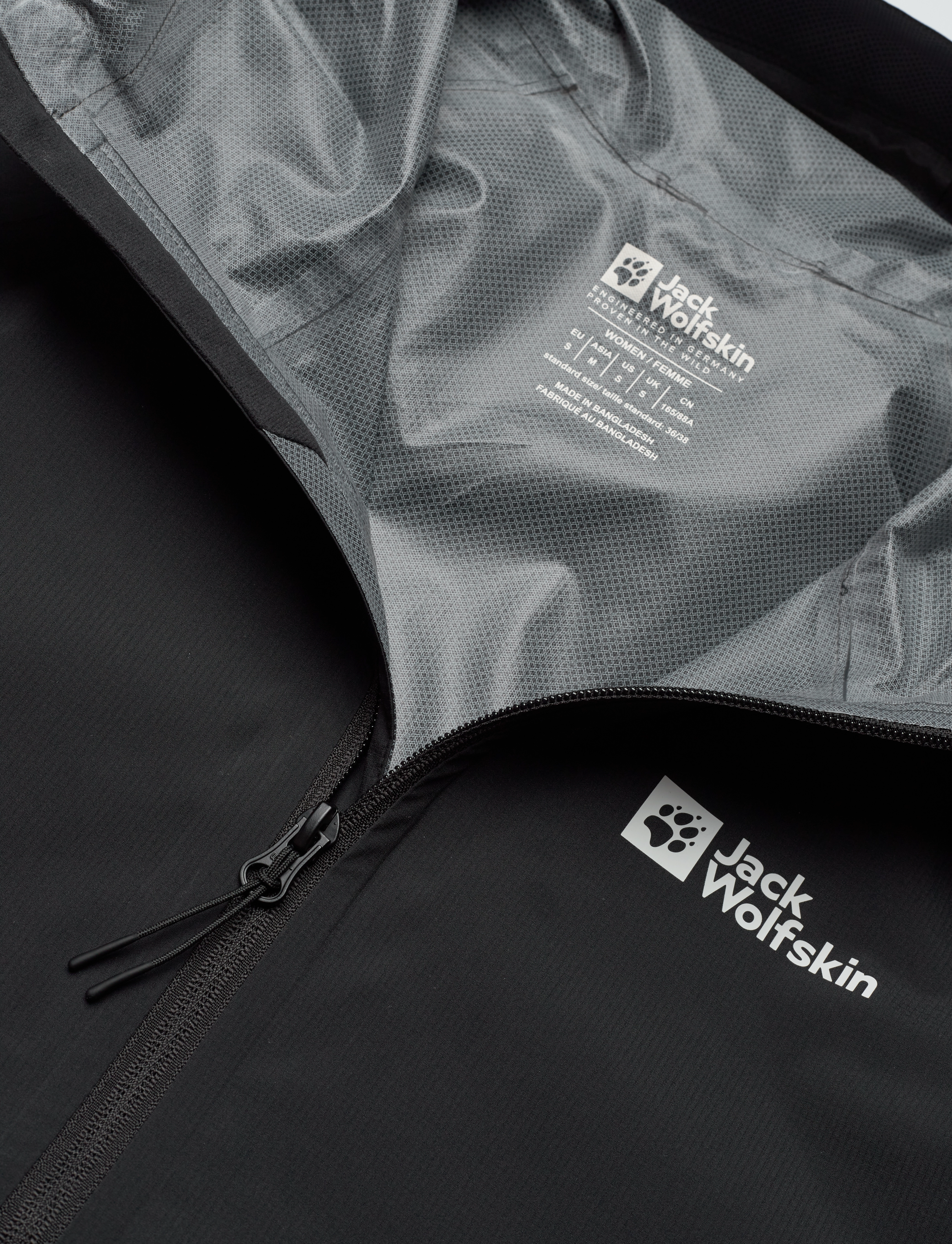 Jack Wolfskin - PRELIGHT 2.5L LT JKT W - black - 2