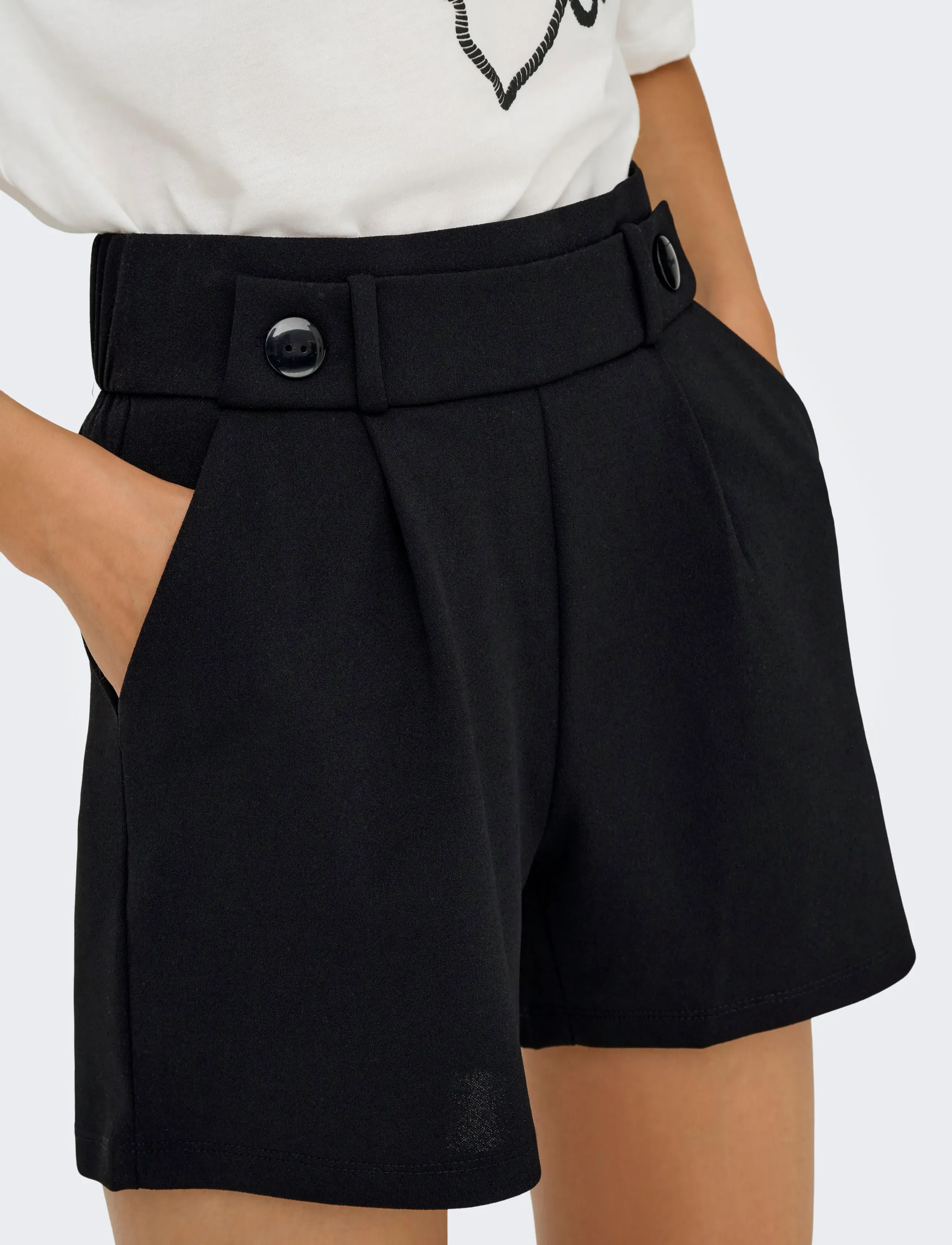 JDY - JDYGEGGO LIFE  SHORTS JRS NOOS - casual shorts - black - 5