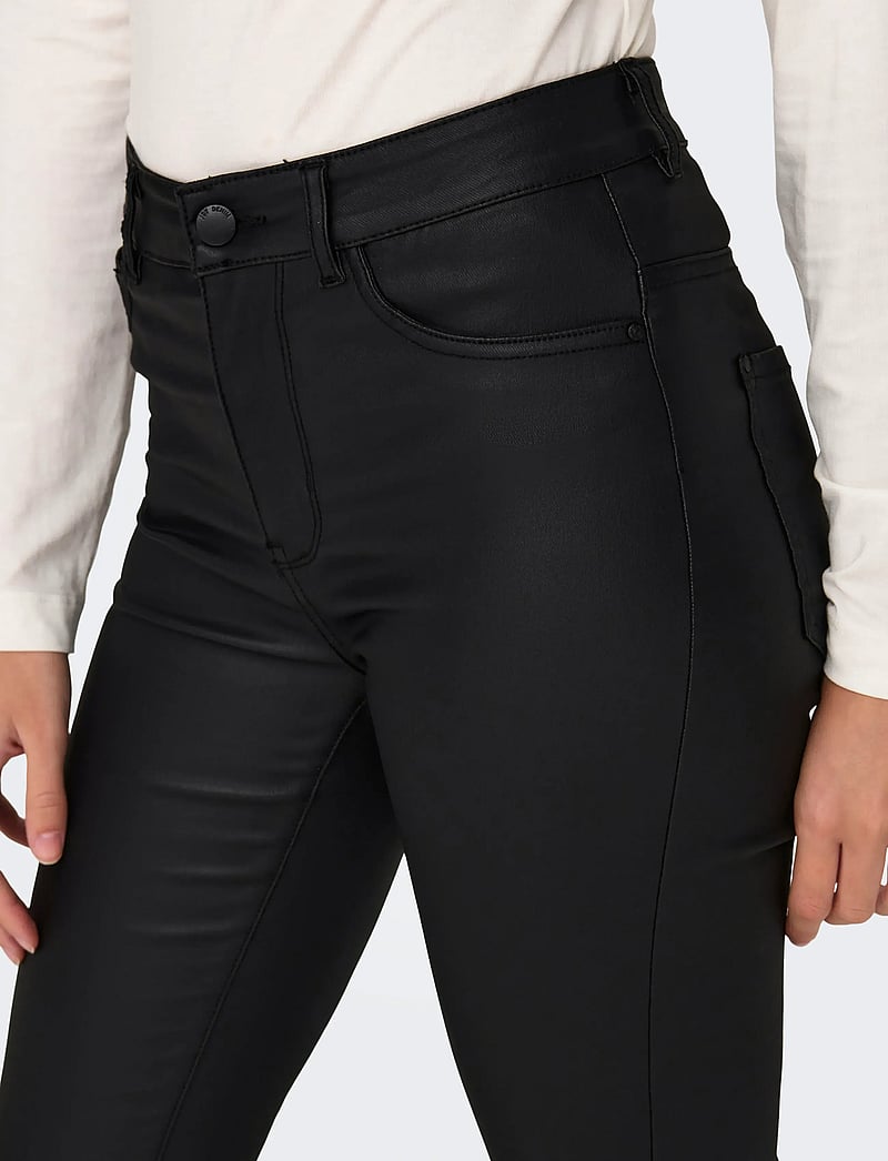 JDY - JDYNEWTHUNDER COATED HIGH SKN PNT NOOS - lederhosen - black - 5