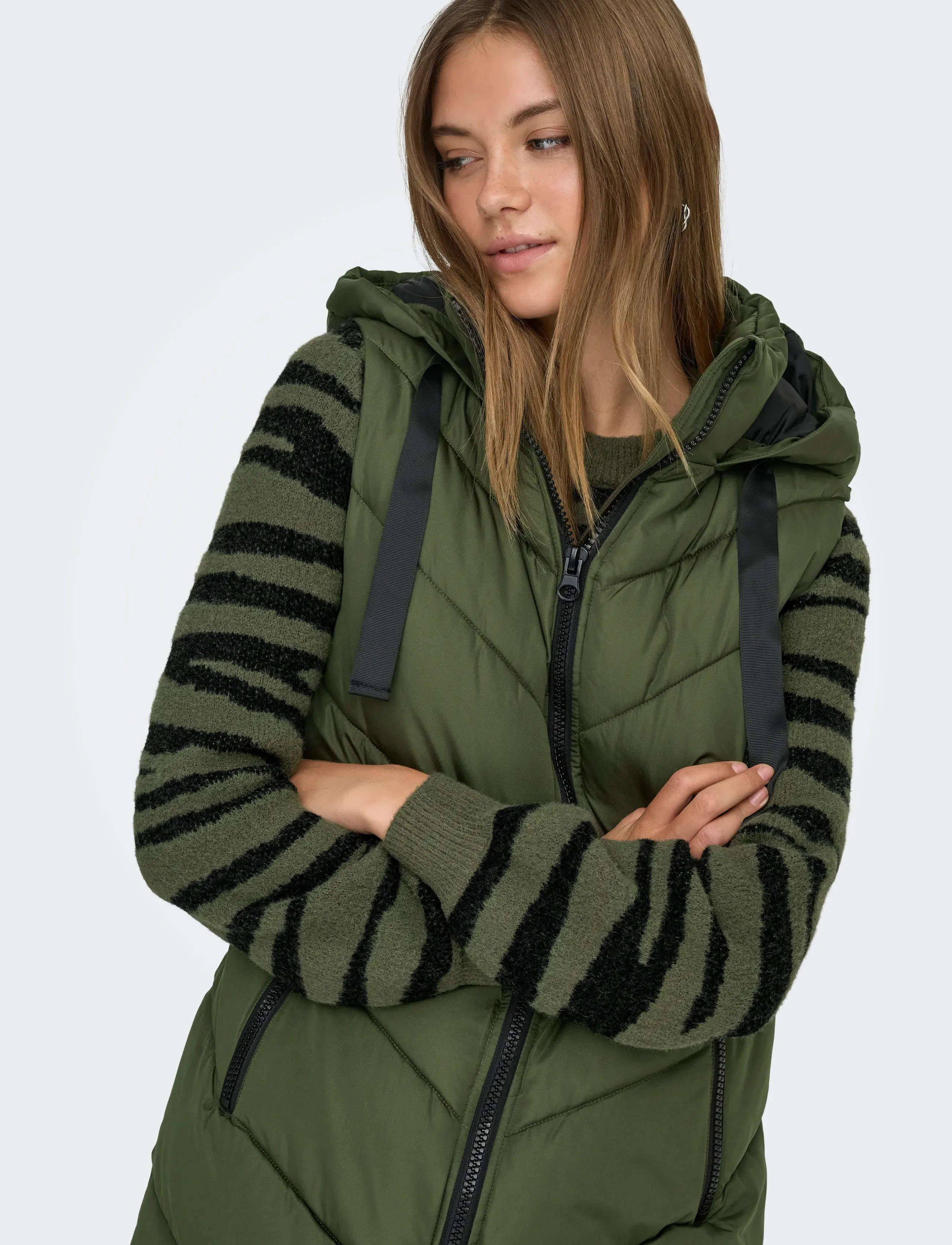 Dunjackor JDY JDYSKYLAR PADDED HOOD WAISTCOAT OTW NOOS 9