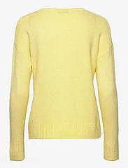 Jacqueline de Yong - JDYCHARLY L/S V-NECK PULLOVER KNT LO - lowest prices - yellow iris - 1