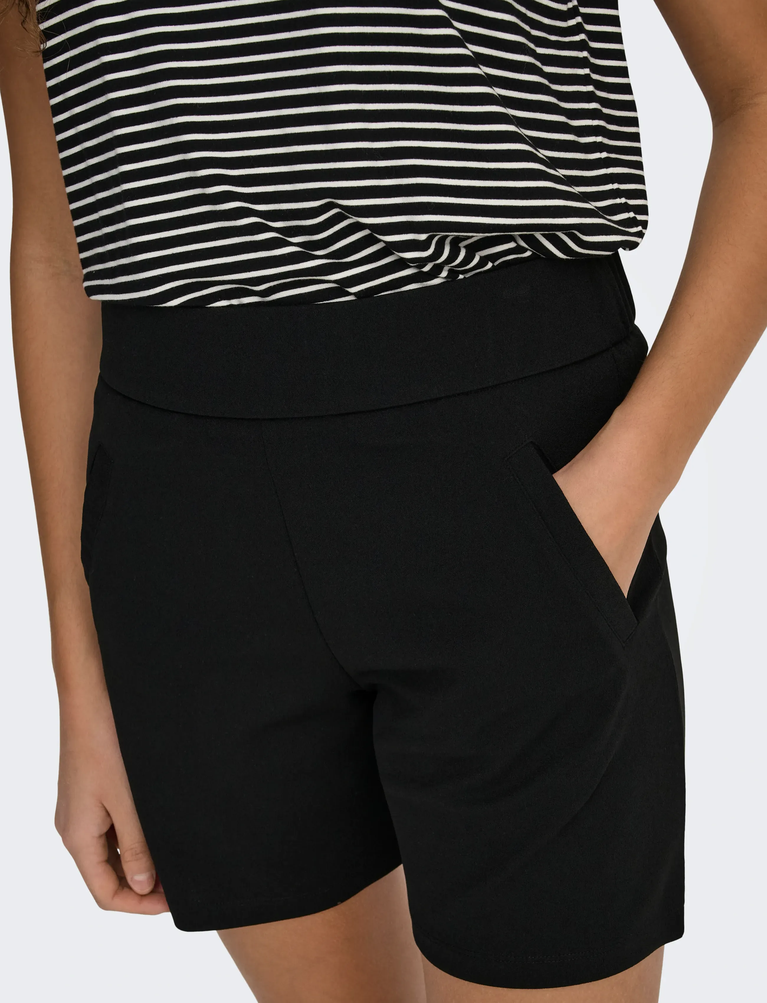 JDYLOUISVILLE CATIA LIFE SHORT 5