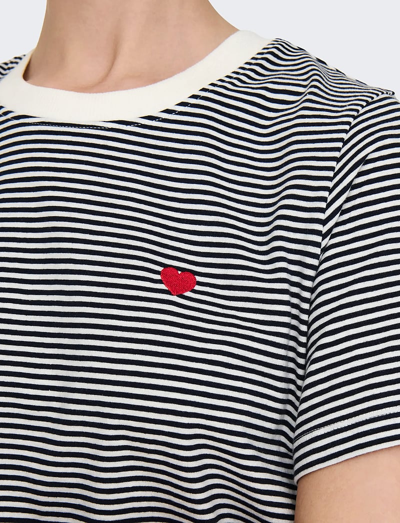 JDY - JDYPISA S/S PRINT TOP JRS NOOS - t-shirts - cloud dancer - 4