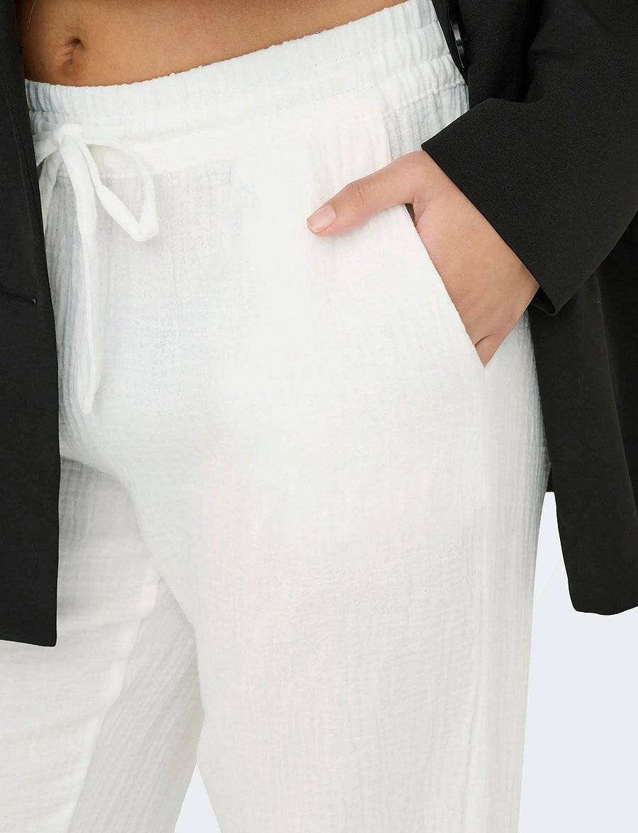 JDY - JDYTHEIS LIFE WIDE PANT WVN NOOS - bukser med brede ben - cloud dancer - 5