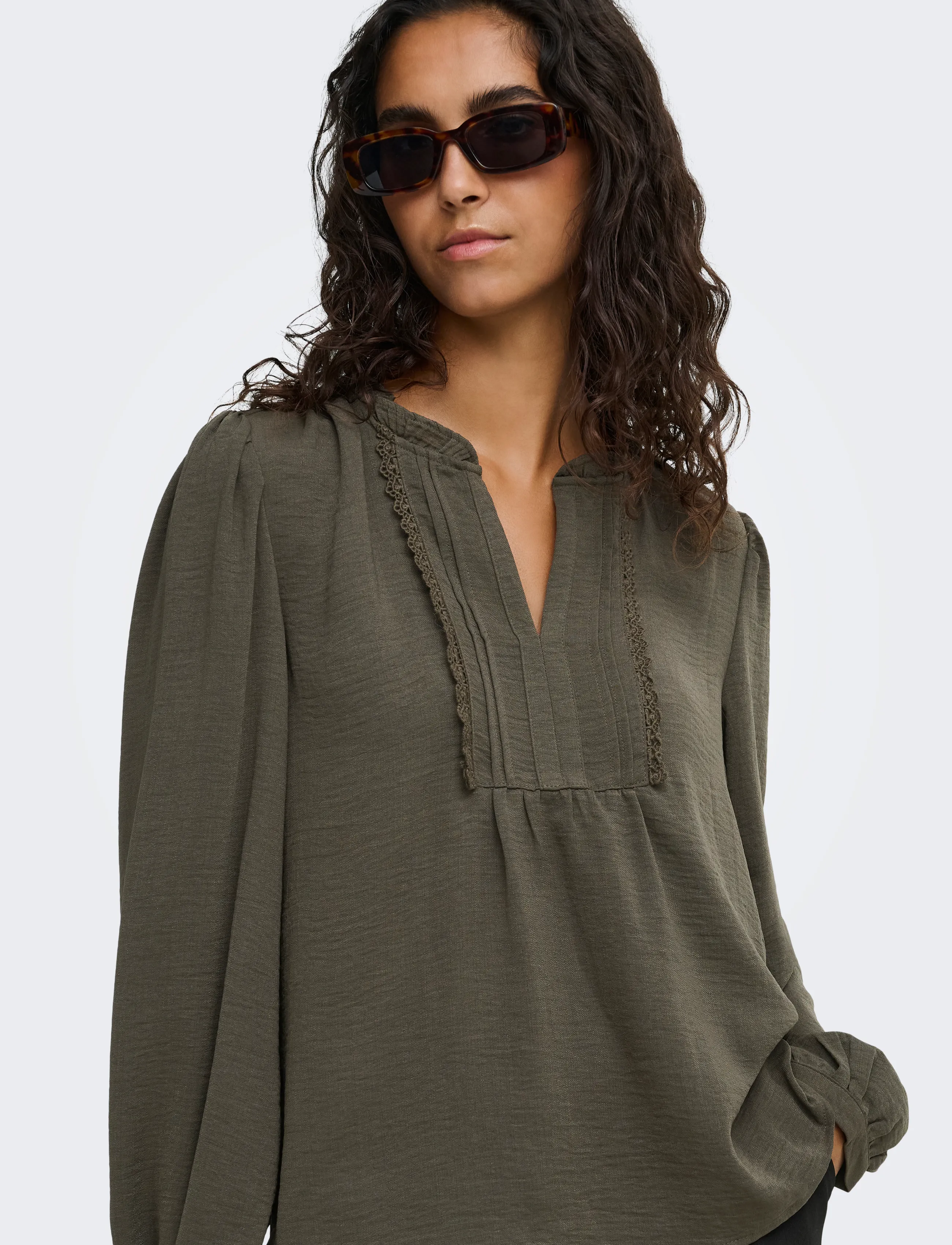 JDY Jdyrachel Life L/S Pintuck Top Wvn Noos blusar dam – bild 6