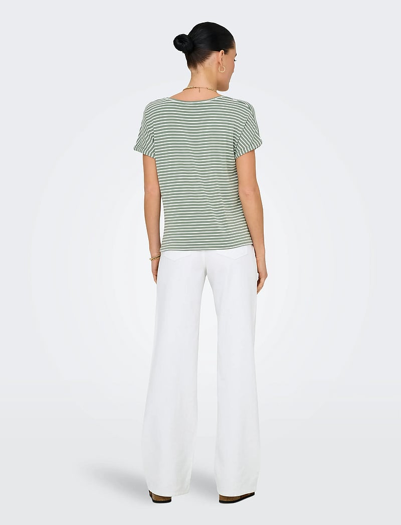 JDY - JDYSISSY S/S O-NECK TOP JRS NOOS - t-shirts - sea spray - 3