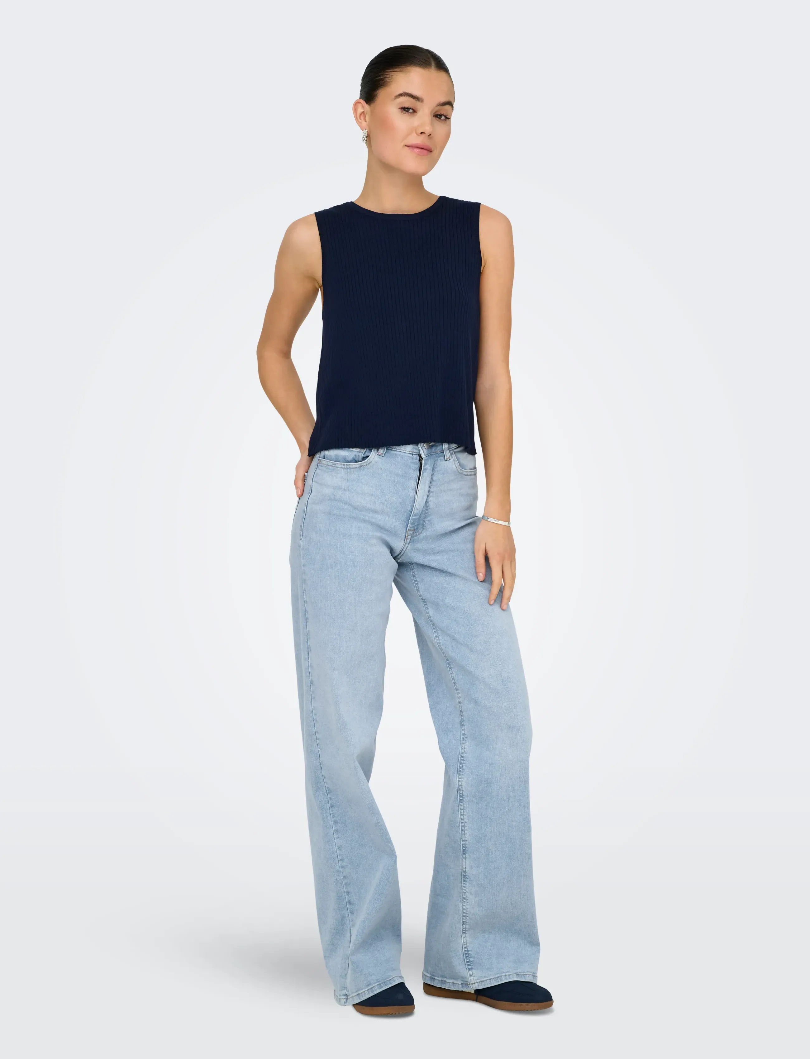 JDY - JDYFELINA-FINA HW WIDE JNS LBD DNM NOOS - pantalons larges - light blue denim - 5