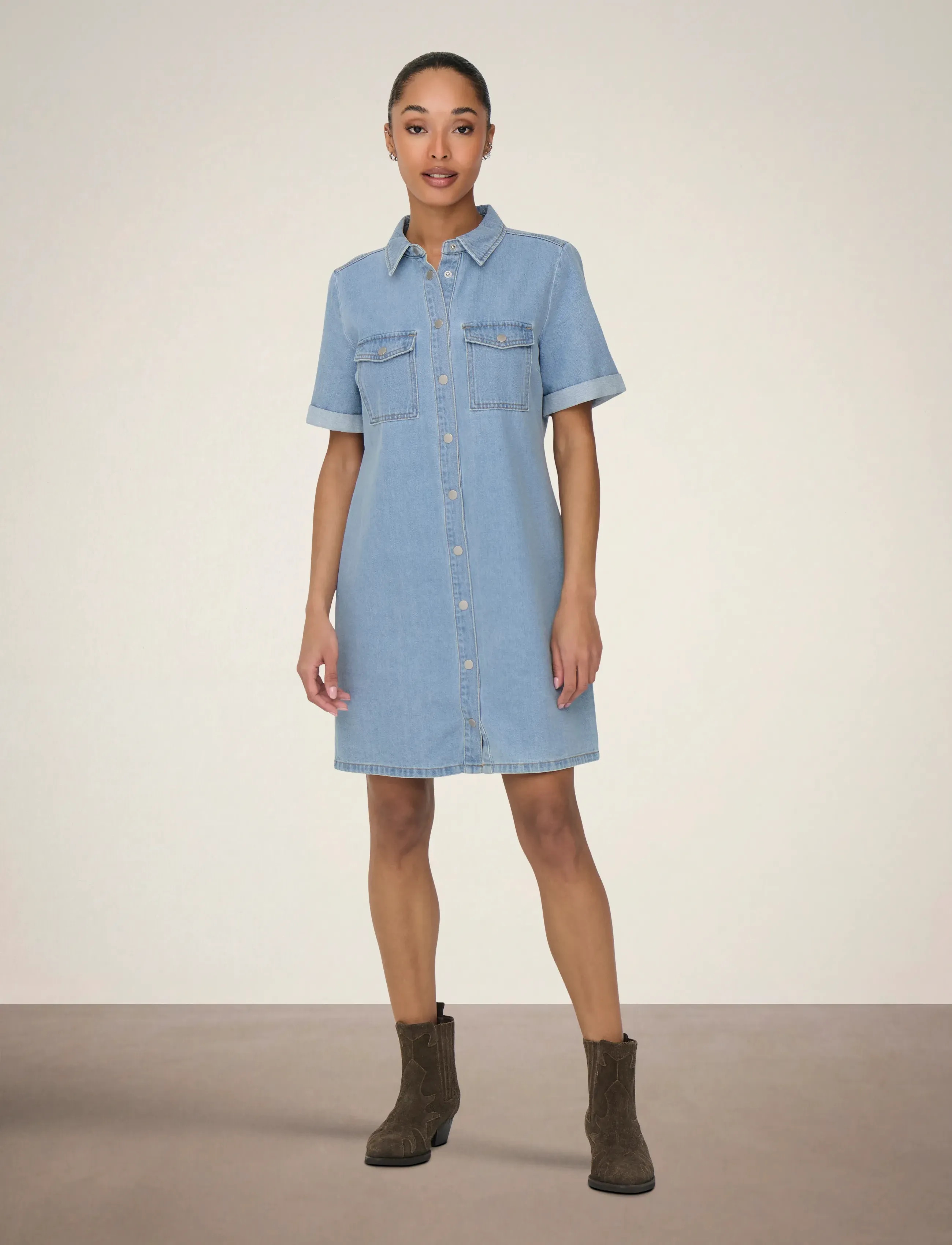 JDY - JDYESMEE SS BUTTON DRESS DNM - särkkleidid - light blue denim - 4