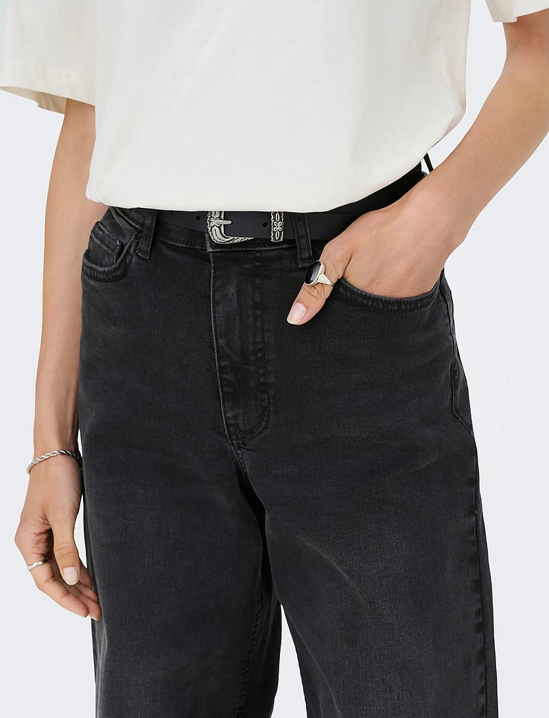 JDY - JDYFELINA-FINA HW WIDE BLK JEANSDNM NOOS - hosen mit weitem bein - black denim - 5