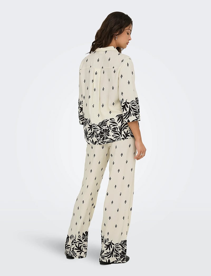 JDY - JDYMAGGIE LIFE LOOSE 3/4 SHIRT WVN - långärmade skjortor - sandshell - 3