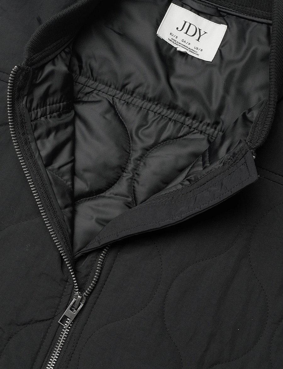 JDY - JDYRAYA QUILT SHORT WAISTCOAT OTW HAB - quiltade västar - black - 5