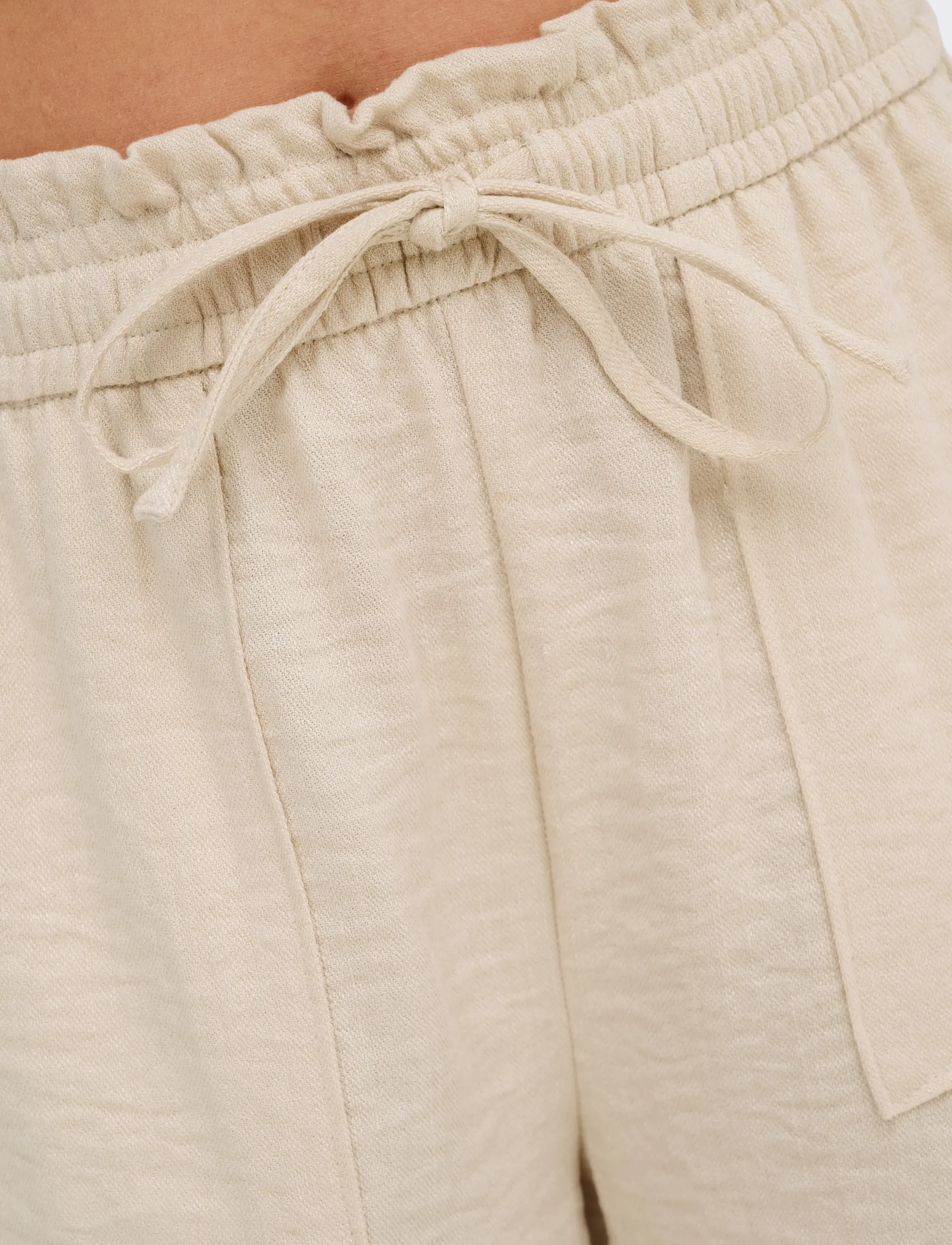 JDY - JDYMILLE MW SHORTS WVN NOOS - casual szorty - sandshell - 5