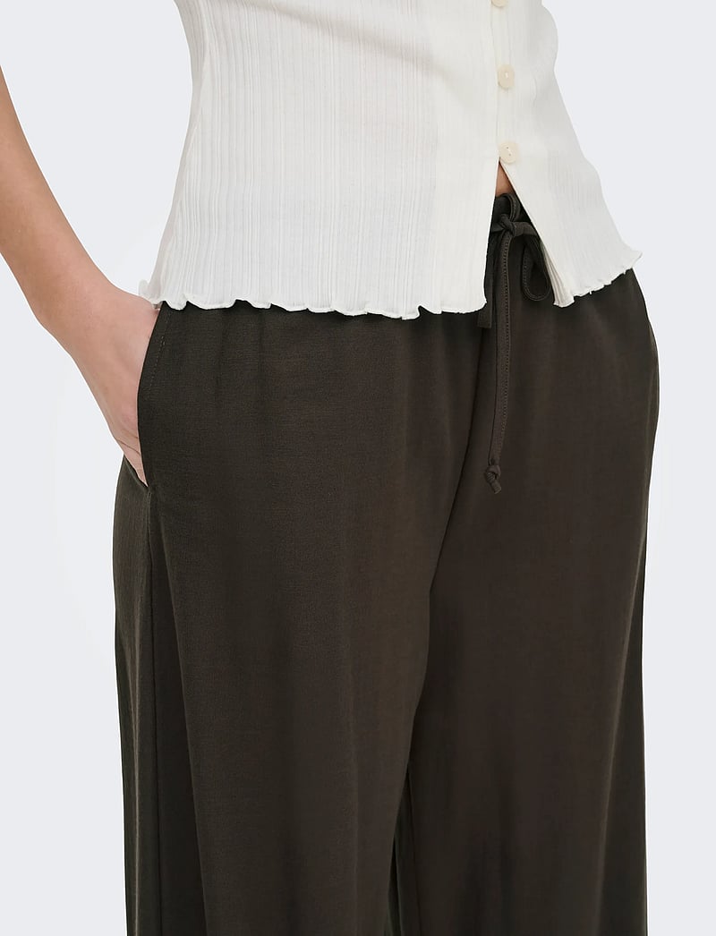 JDY - JDYLESLIE PANT JRS NOOS - bukser med brede ben - chocolate brown - 5