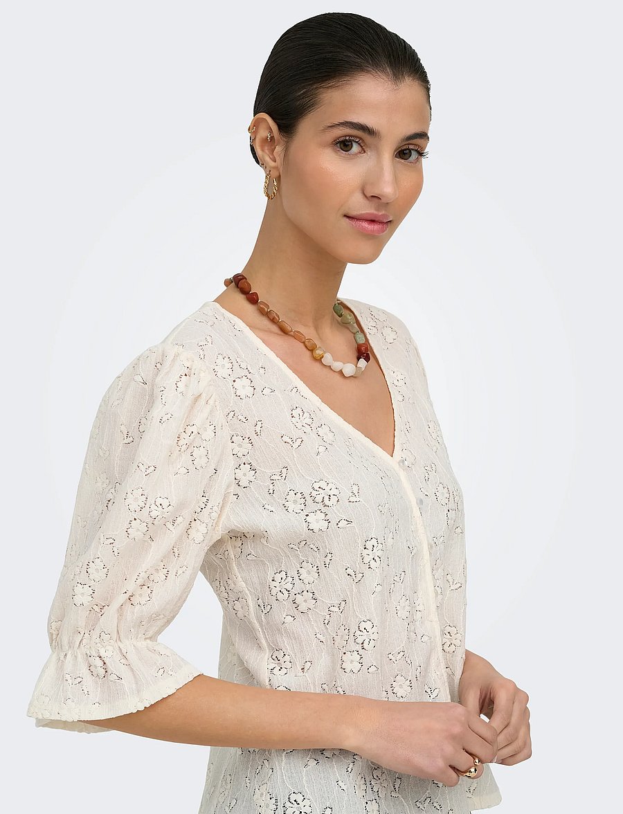 JDY - JDYJAKOBE 2/4 LACE TOP JRS - t-shirts - egret - 5