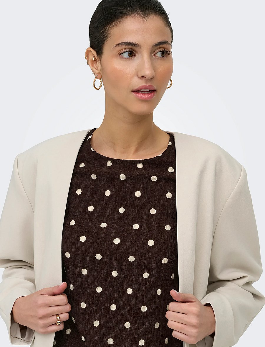 JDY - JDYDEBBIE S/S ASYMMETRICAL TOP JRS DIA - t-shirts - coffee bean - 5