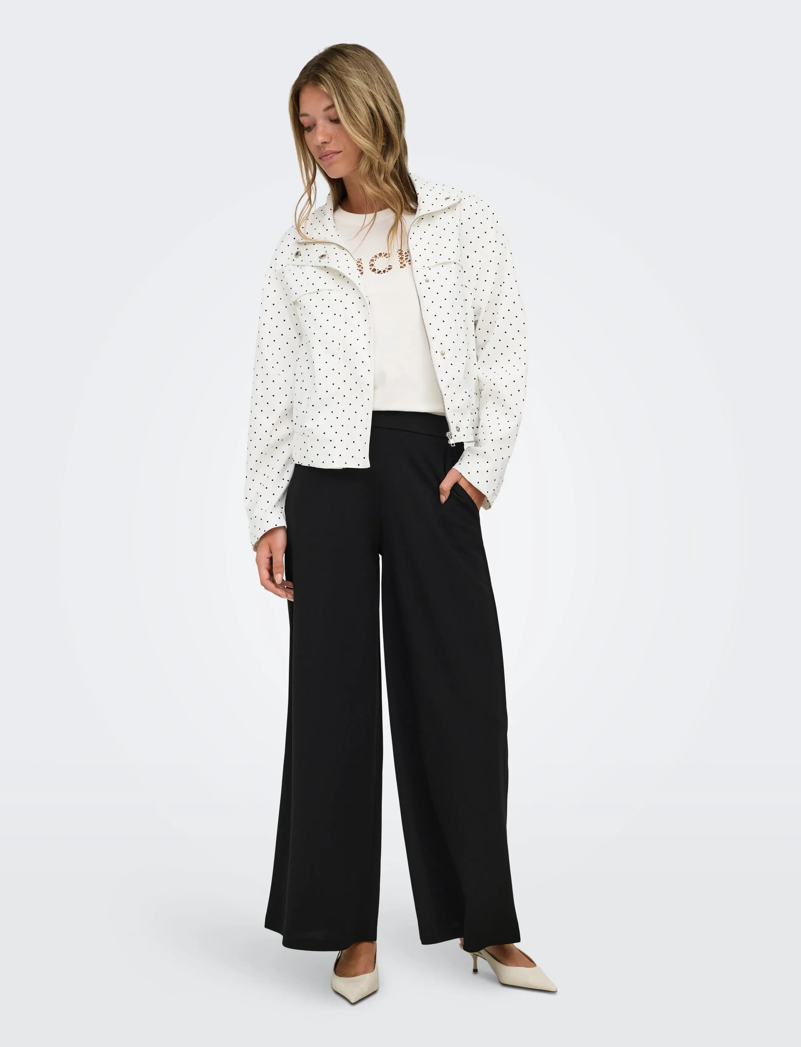 JDY - JDYNAOMI L/S JACKET WVN EXP - forårsjakker - cloud dancer - 4