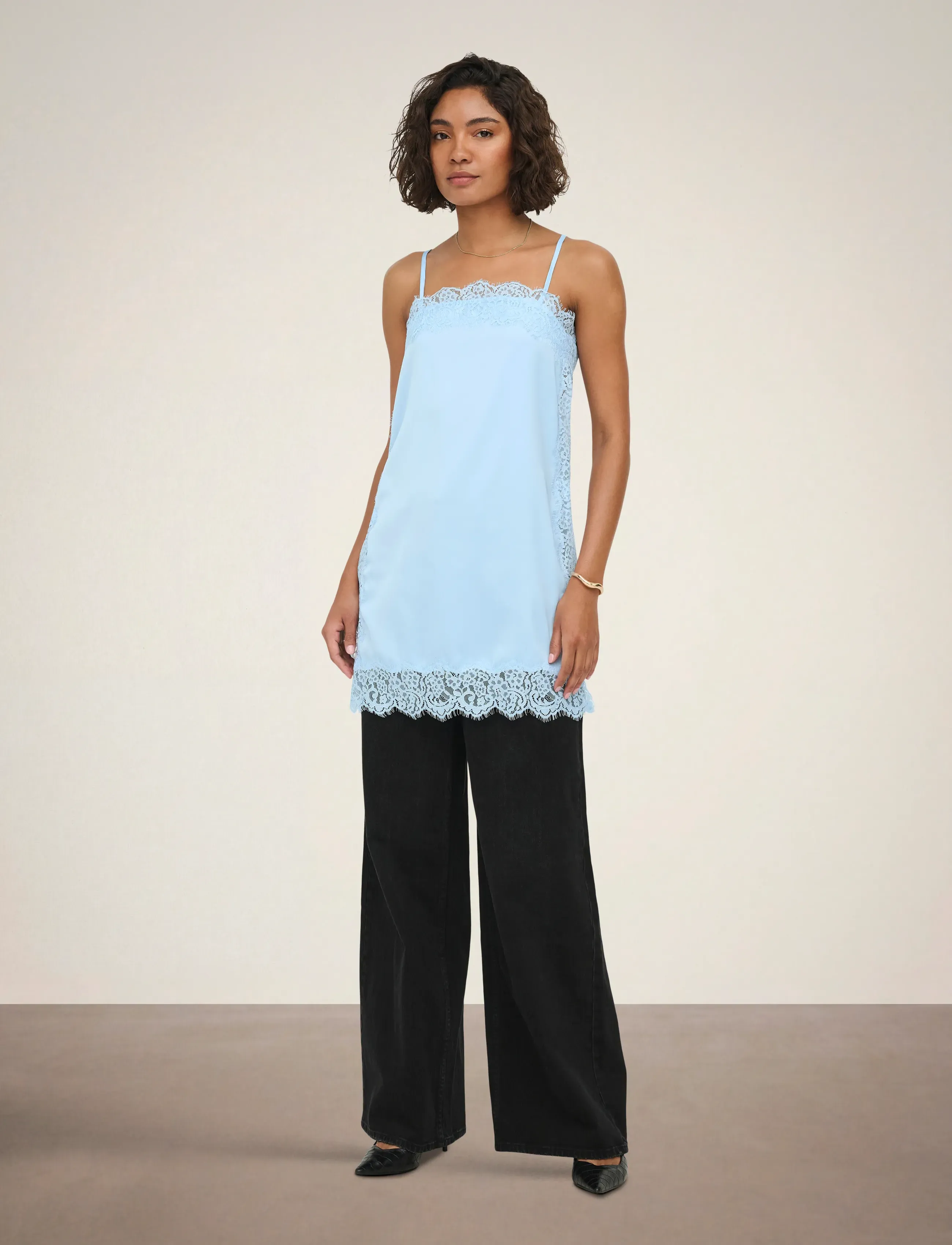JDY - JDYALANA S/L LACE SINGLET WVN EXP - Ärmellose tops - cashmere blue - 4