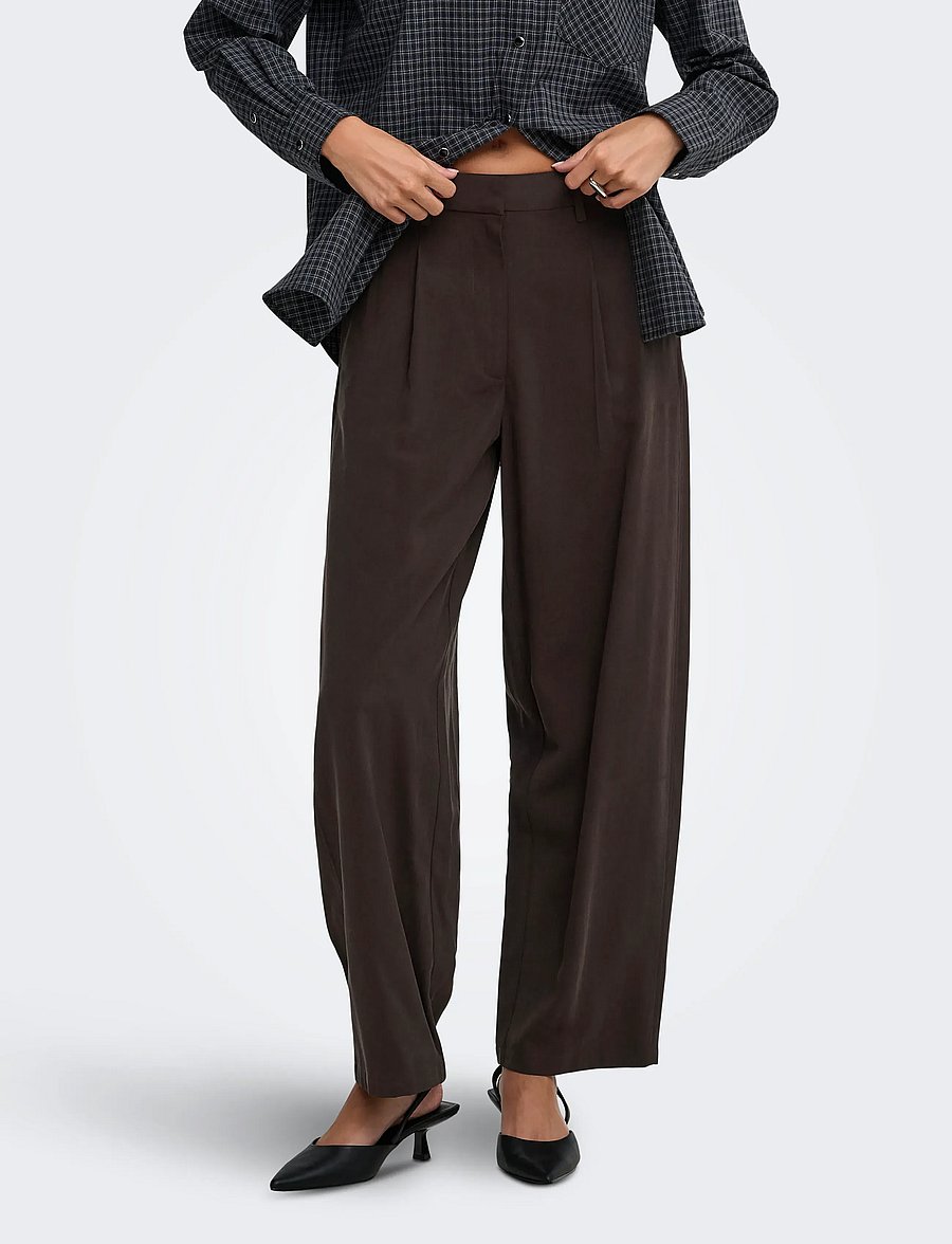 JDY - JDYMILENA HW BARREL PANT WVN - hosen mit geradem bein - chocolate plum - 0