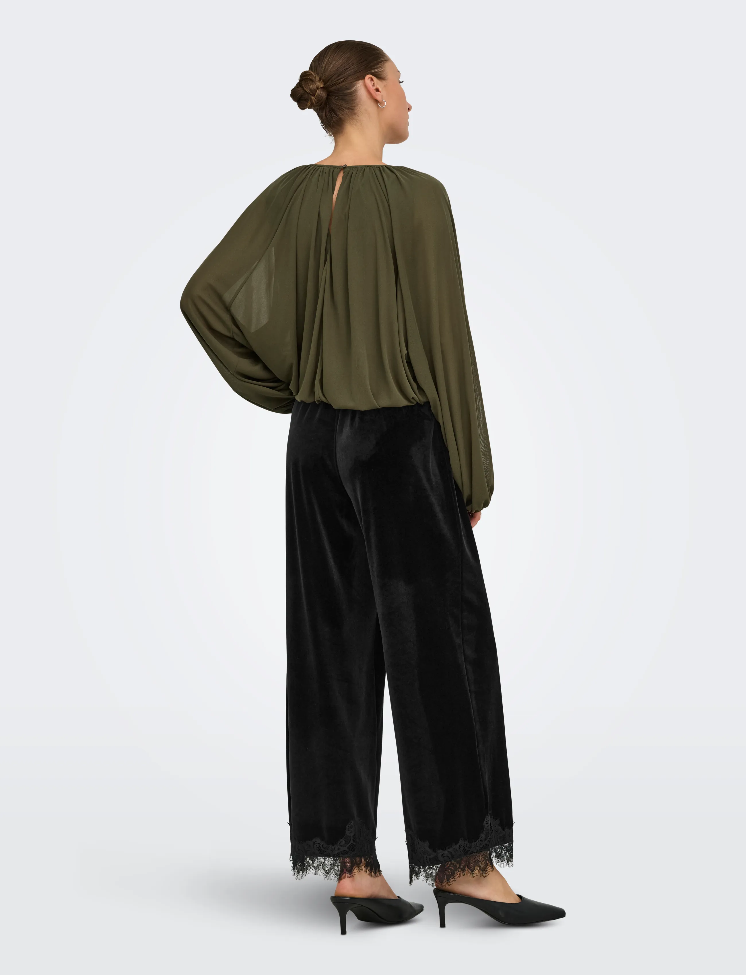 JDY - JDYVALERIE VELVET LACE PANT JRS - hose mit geradem bein - black - 3