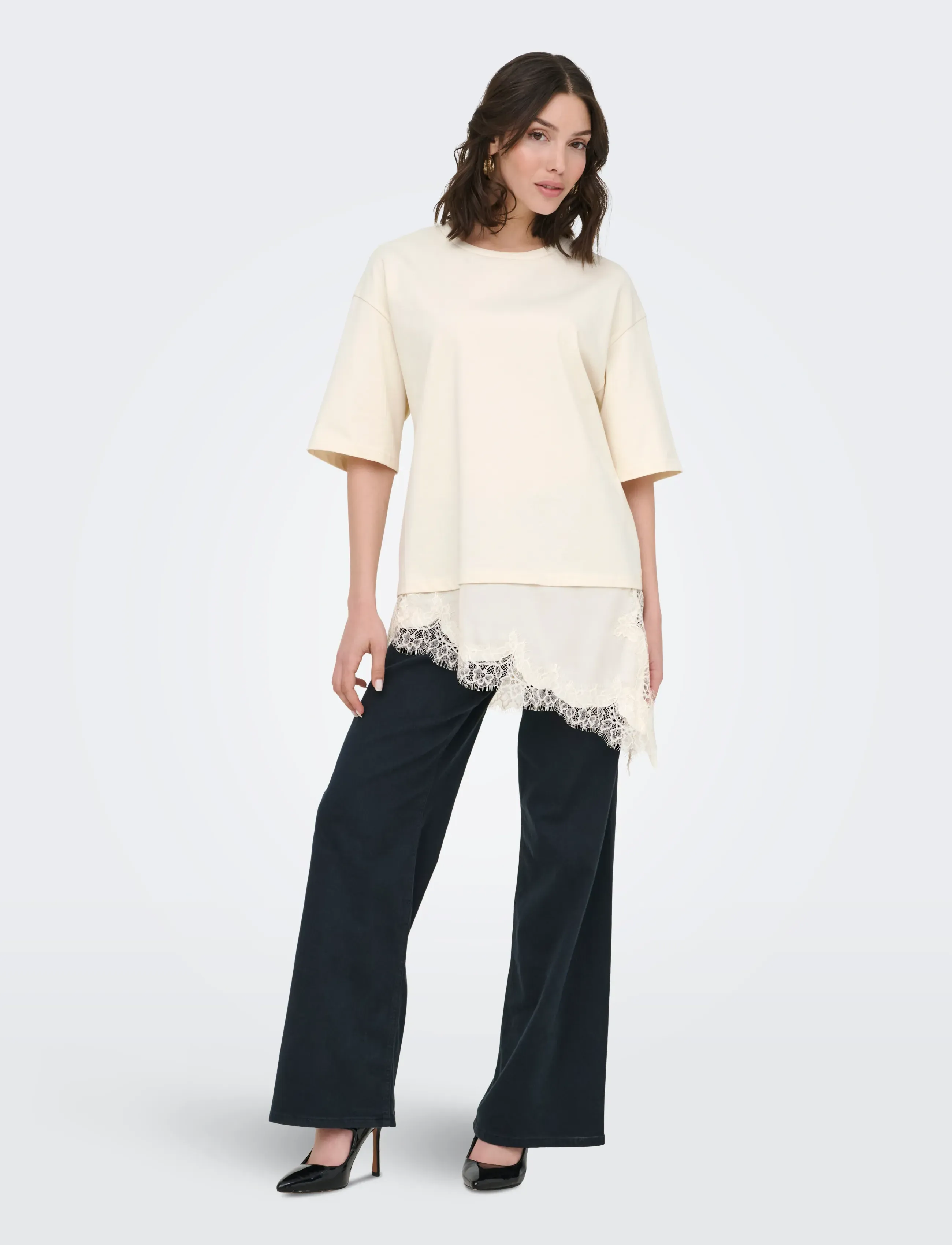 JDY - JDYALMA 2/4 LACE DETAIL T-SHIRT JRS EXP - t-shirts - egret - 5