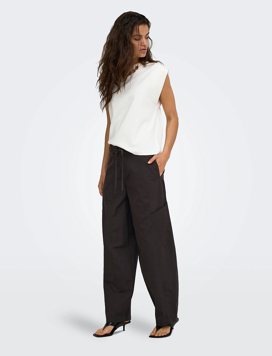 JDY - JDYGEO MW CARGO PANTS WVN EXP NOOS - cargo-hosen - chocolate torte - 4