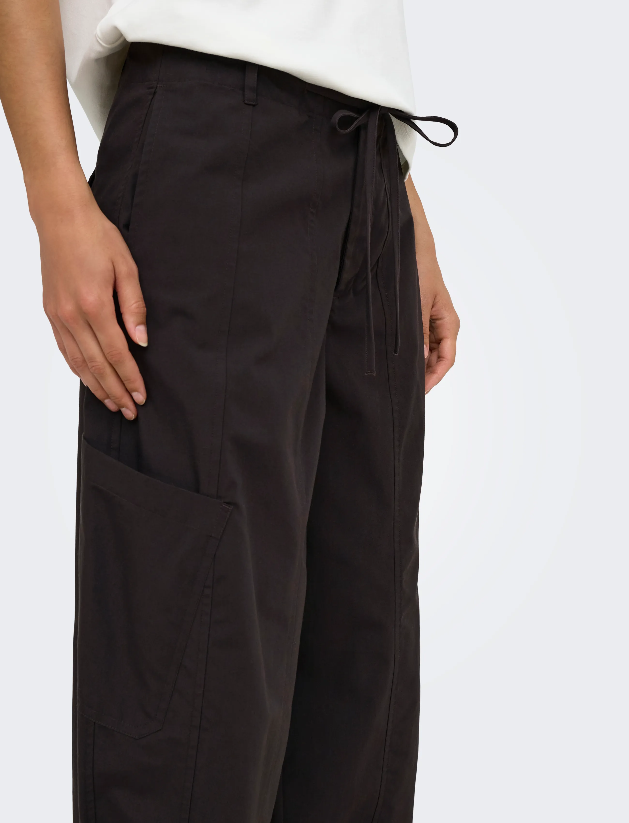 JDY - JDYGEO MW CARGO PANTS WVN EXP NOOS - cargo-hosen - chocolate torte - 5