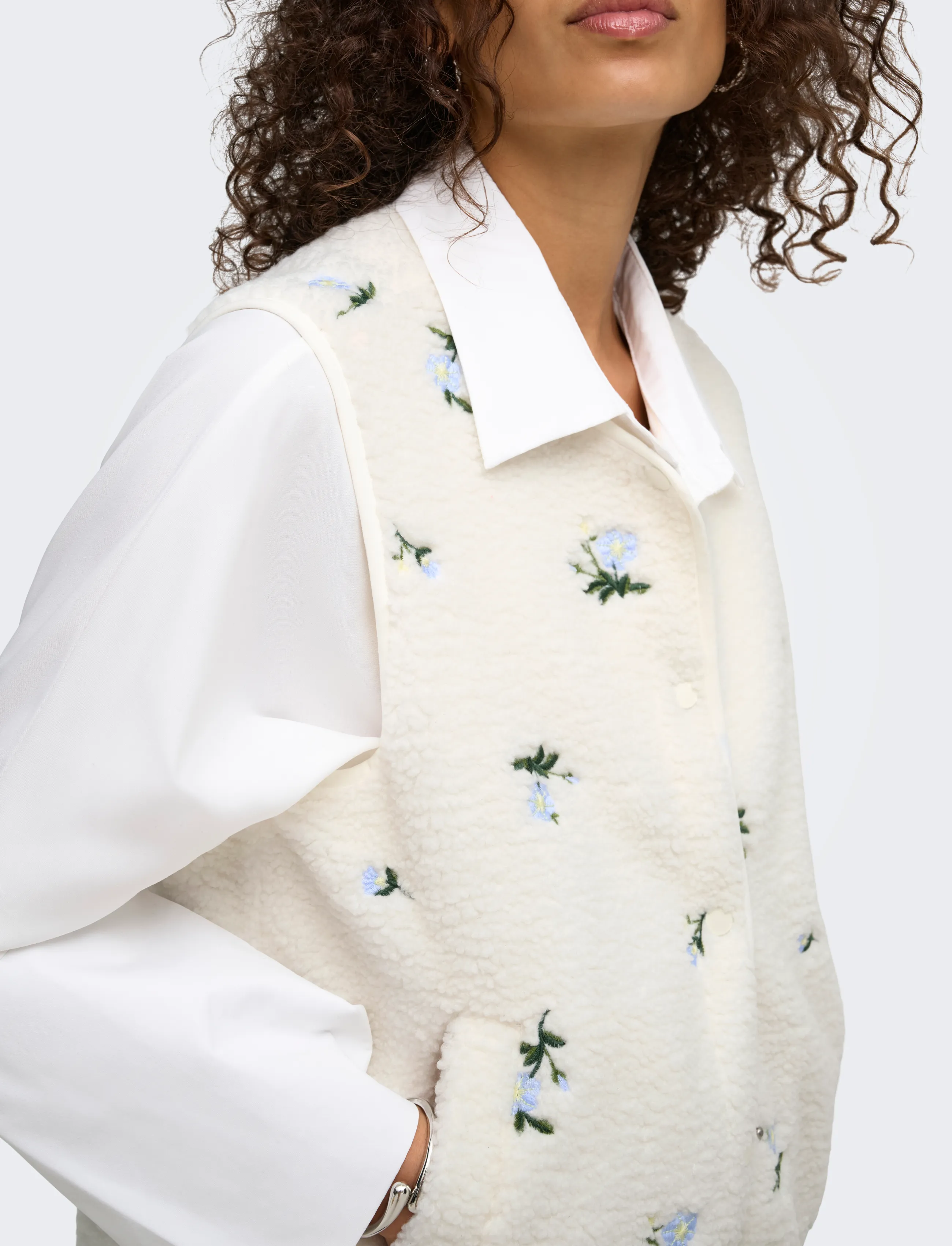 JDY - JDYSIMINA TEDDY FLOWER EMB WAISTCOAT OTW - teddy-vestid - marshmallow - 5