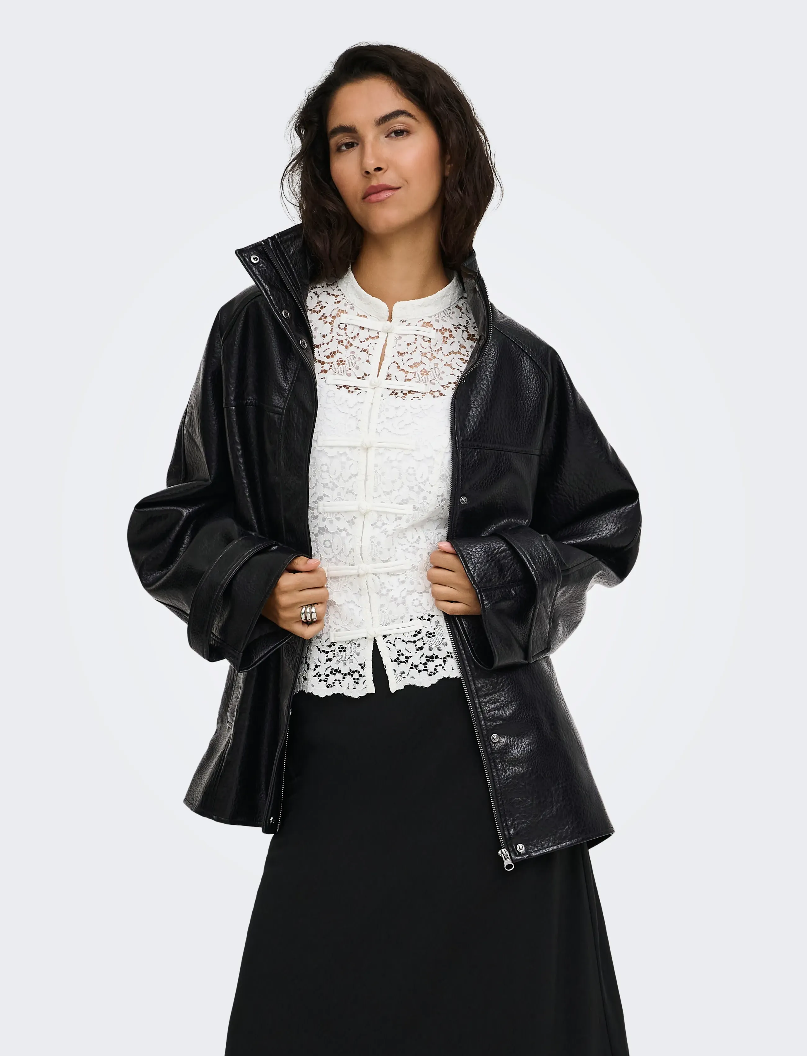 JDY JDYRAYE FAUX LEATH.HIGHNECK JKT OTW NOOS - Summer in the city - BLACK / black