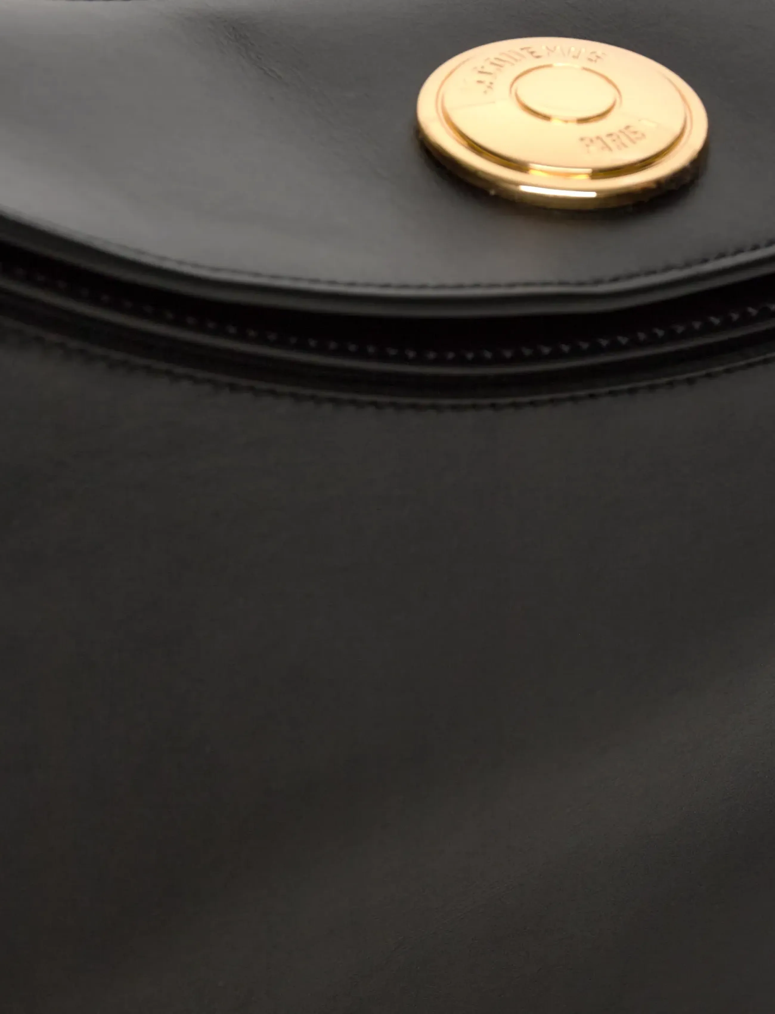 Jacquemus - Le Sac Ovalo - axelremsväskor - black - 4