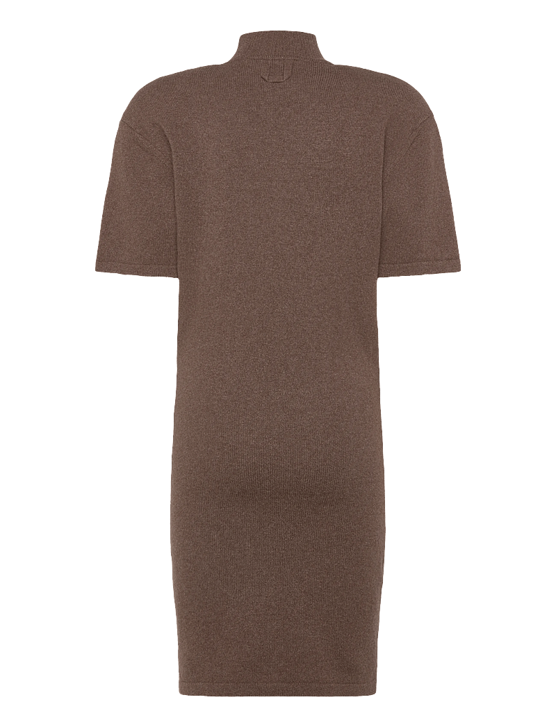 Jacquemus The Castagna Knit Dress (JAEDRW00713AK00282850) - Midiklnningar - Boozt.com Jacquemus The Castagna Knit Dress (JAEDRW00713AK00282850) - Midiklnningar - Boozt.com