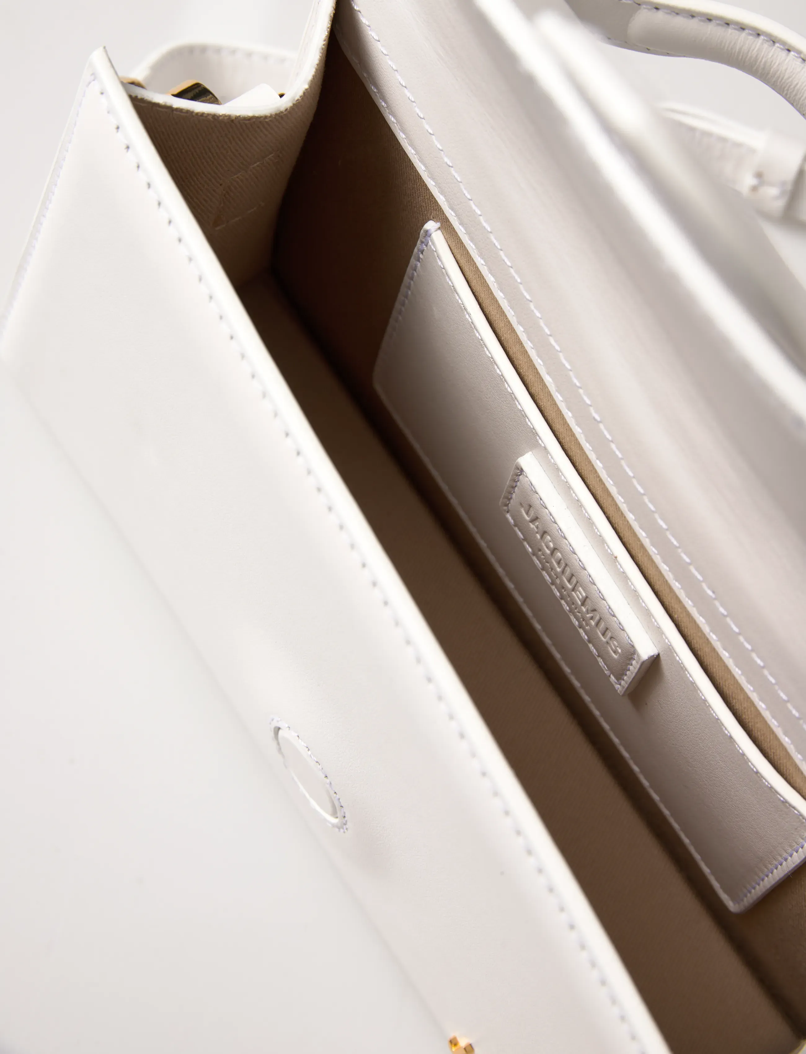 Jacquemus - Le Grand Bambino - top handle tasker - white - 5