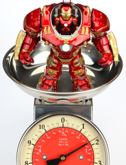 Jada Toys - Marvel Hulkbuster med Ironman Figur - action-figurer - red - 12