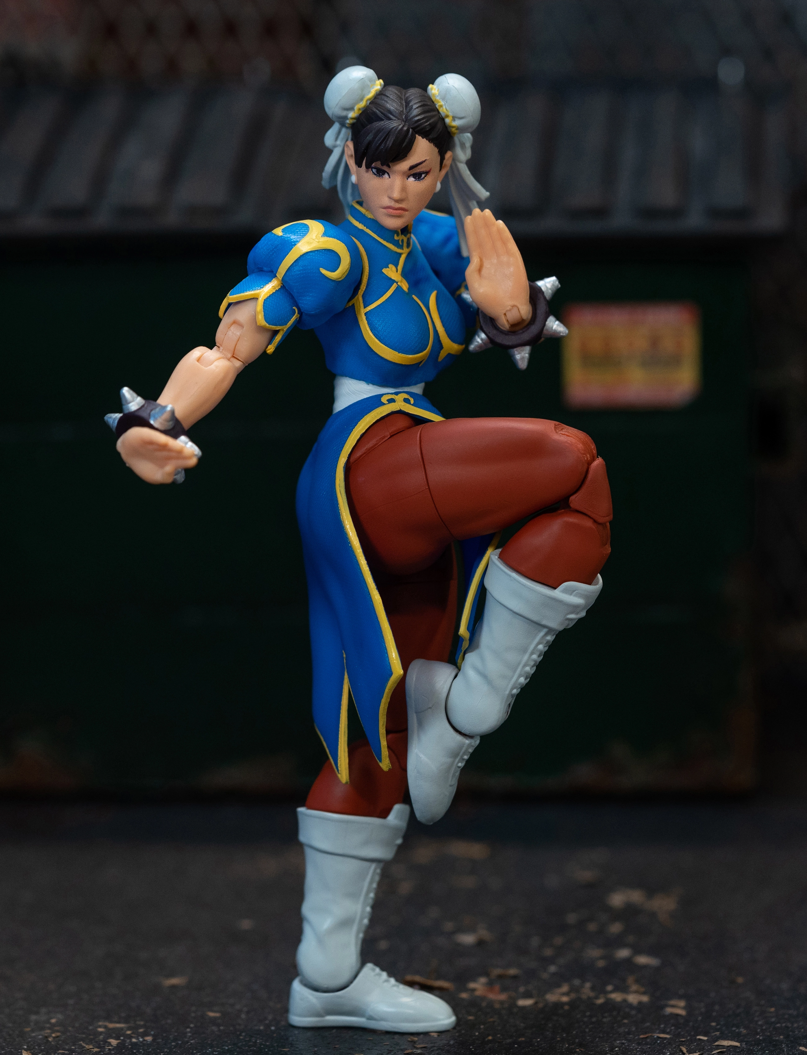 Jada Toys - Jada Toys Street Fighter II Chun-Li 6" Figure - multi coloured - 4