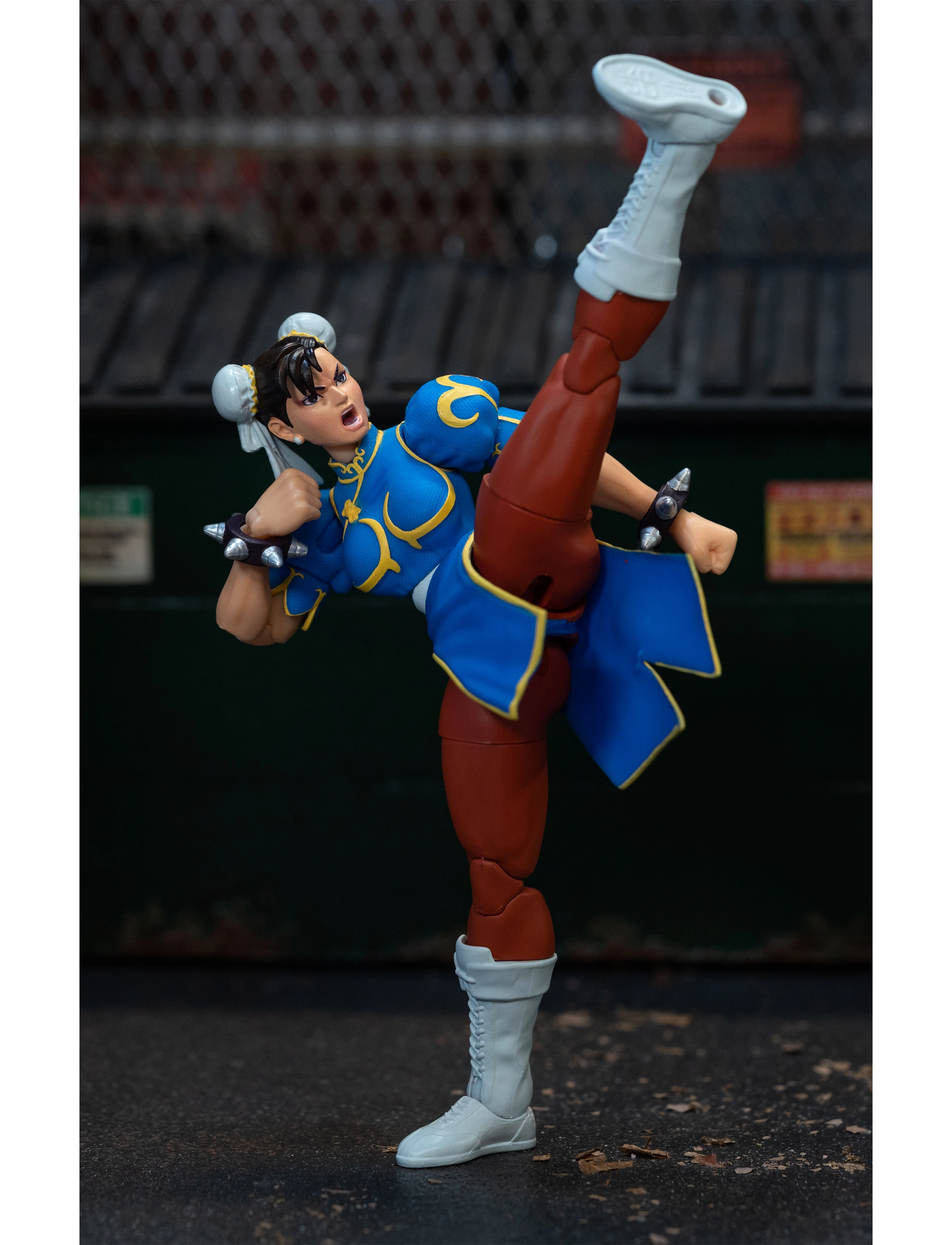 Jada Toys - Jada Toys Street Fighter II Chun-Li 6" Figure - multi coloured - 3