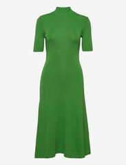 Jakke - GWEN DRESS - aptemtos suknelės - green - 0