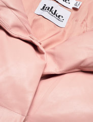 Jakke - Patricia Faux Leather Puffer with Hood - winter jacket - pink - 2