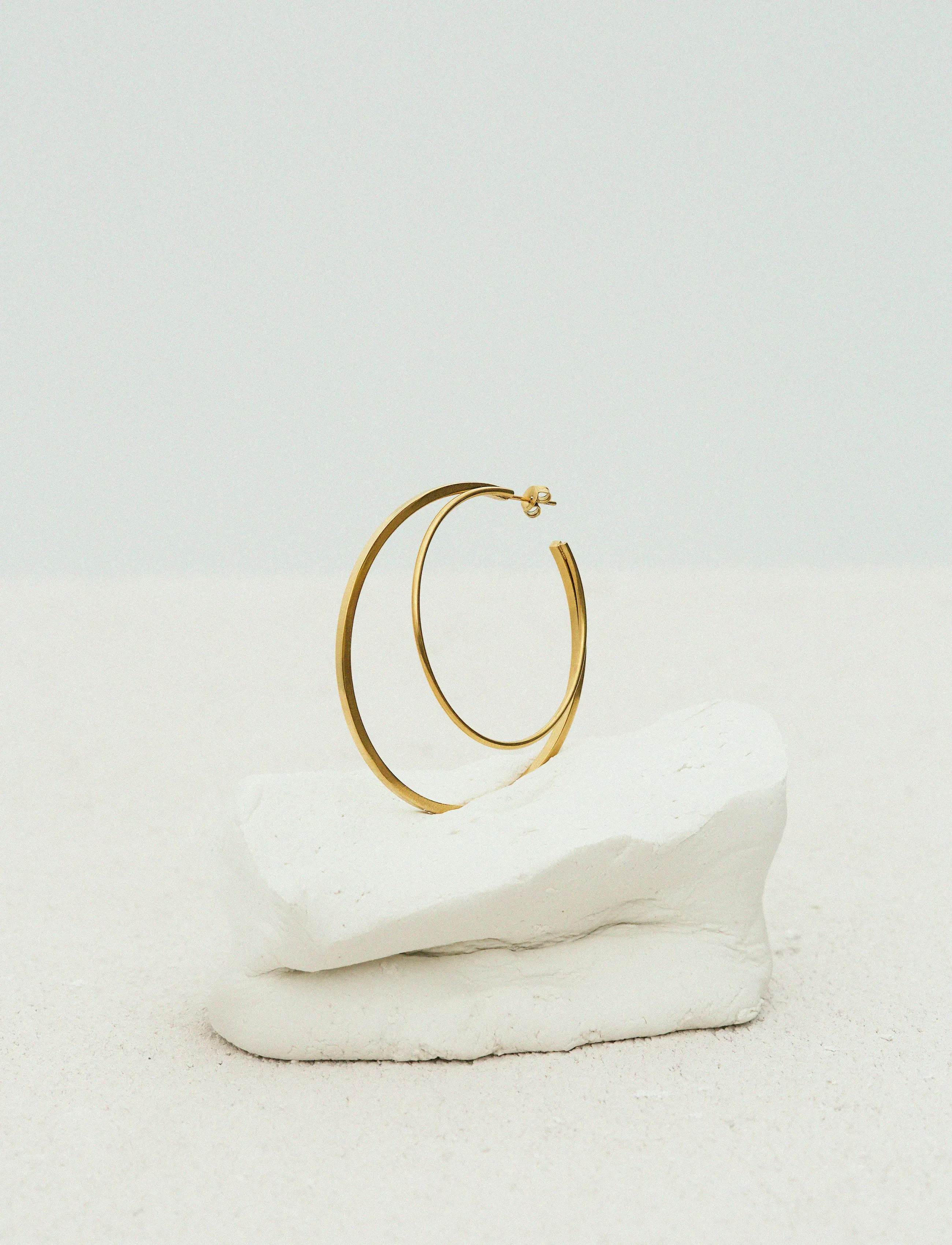 Jane Koenig - Big Double Olympia Hoop - hoops - gold - 3
